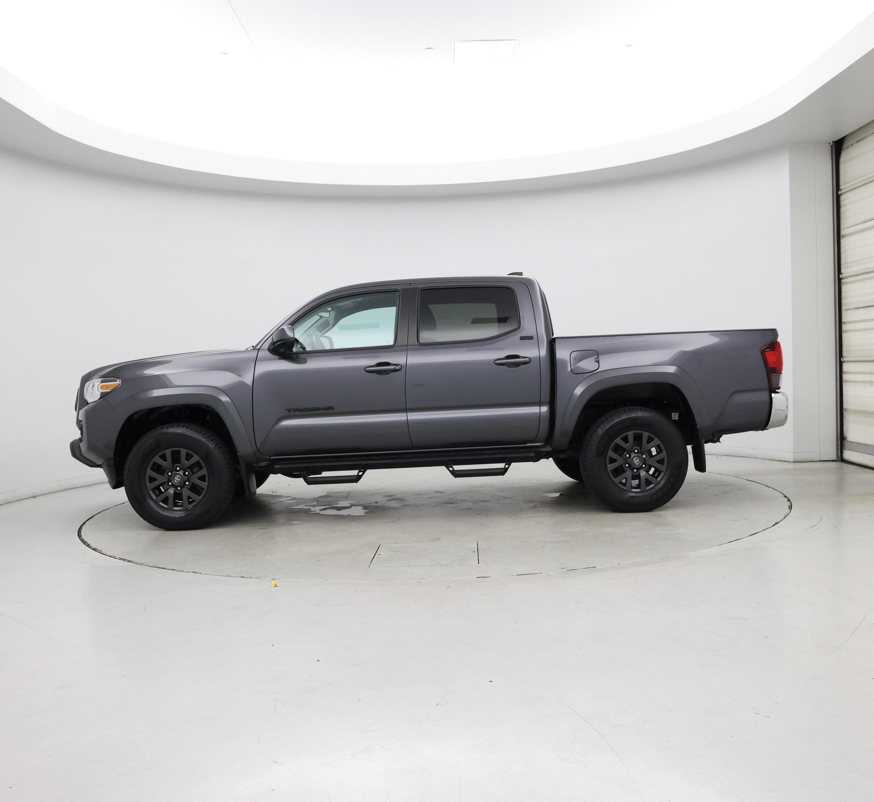 Thumbnail: 2022 Toyota Tacoma - 3