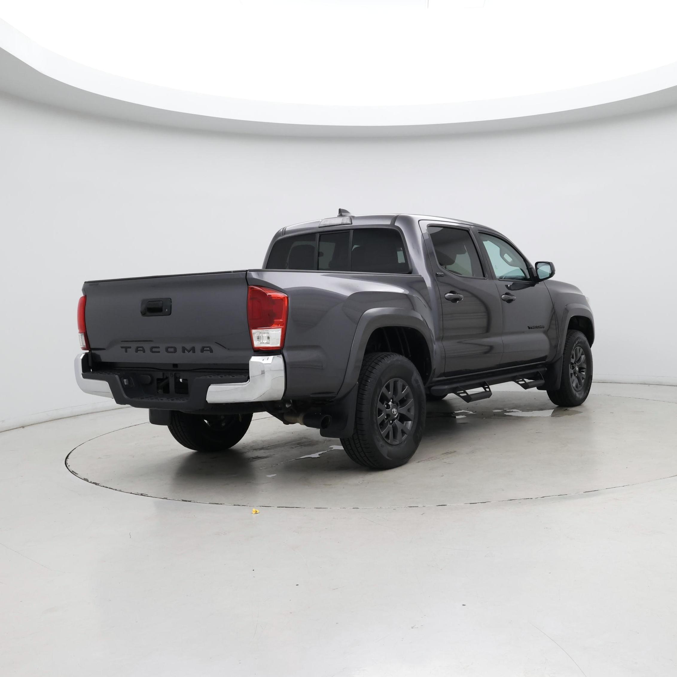 Thumbnail: 2022 Toyota Tacoma - 8