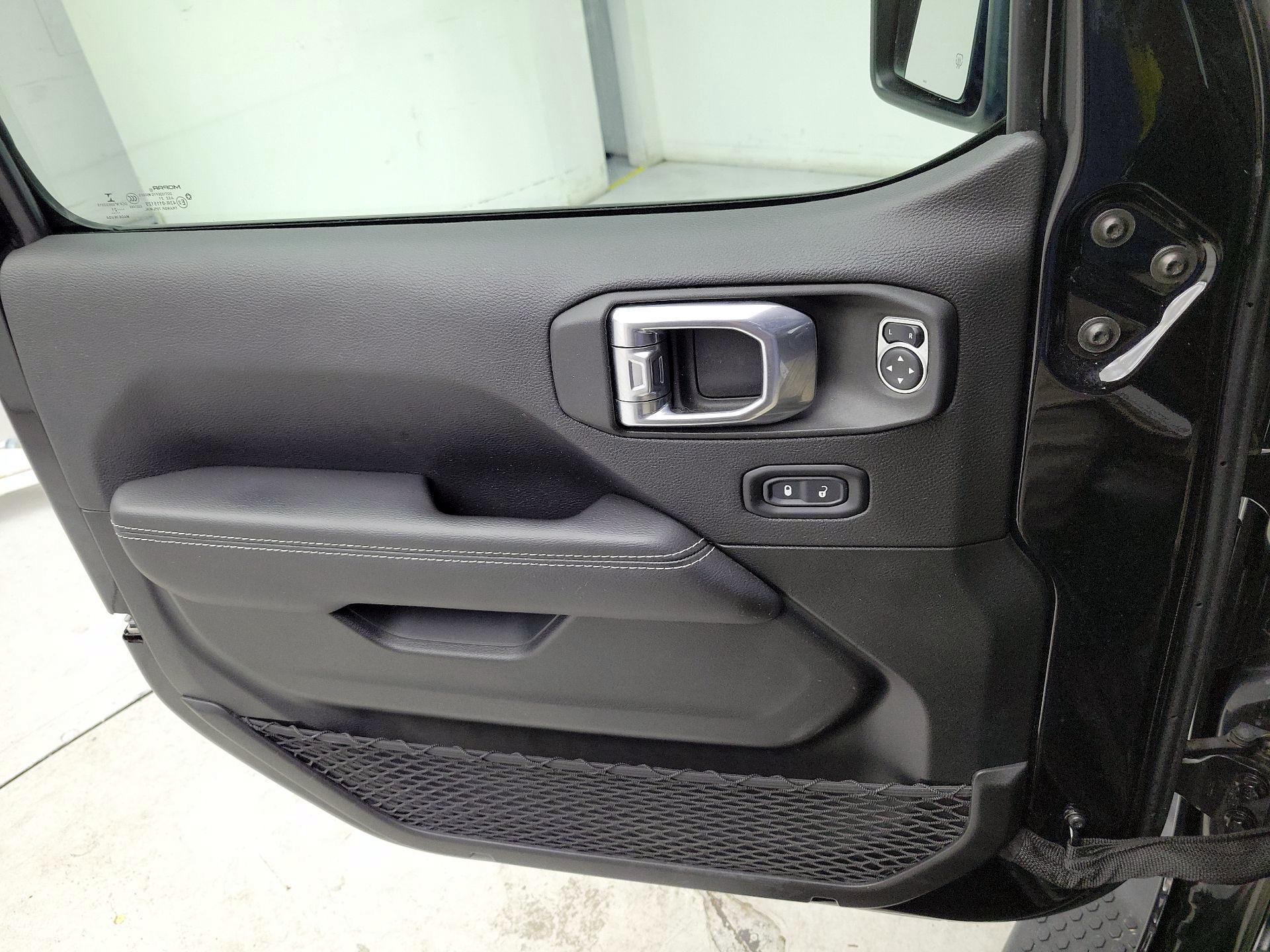 Thumbnail: 2021 Jeep Wrangler - 12