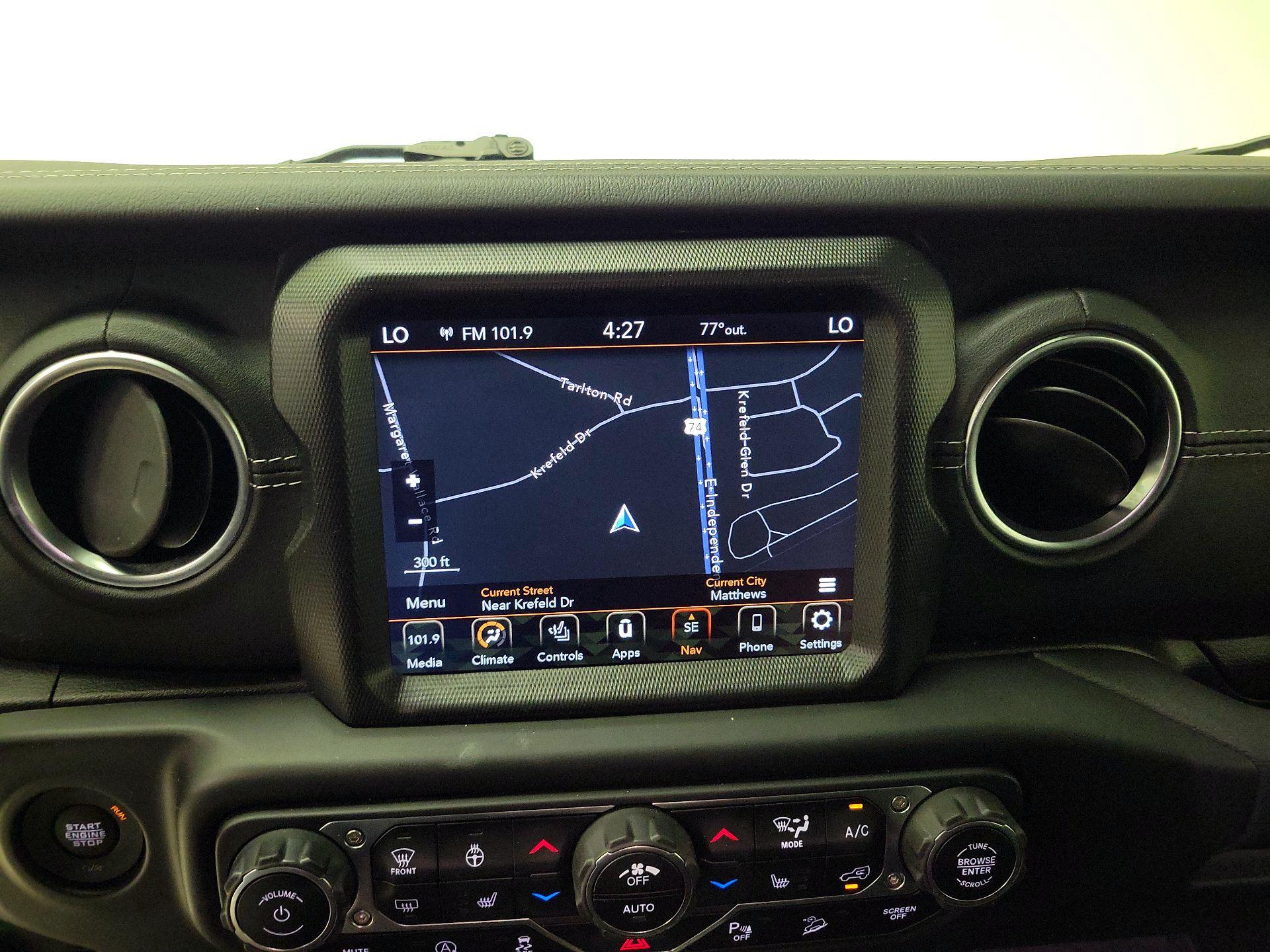 Thumbnail: 2021 Jeep Wrangler - 14