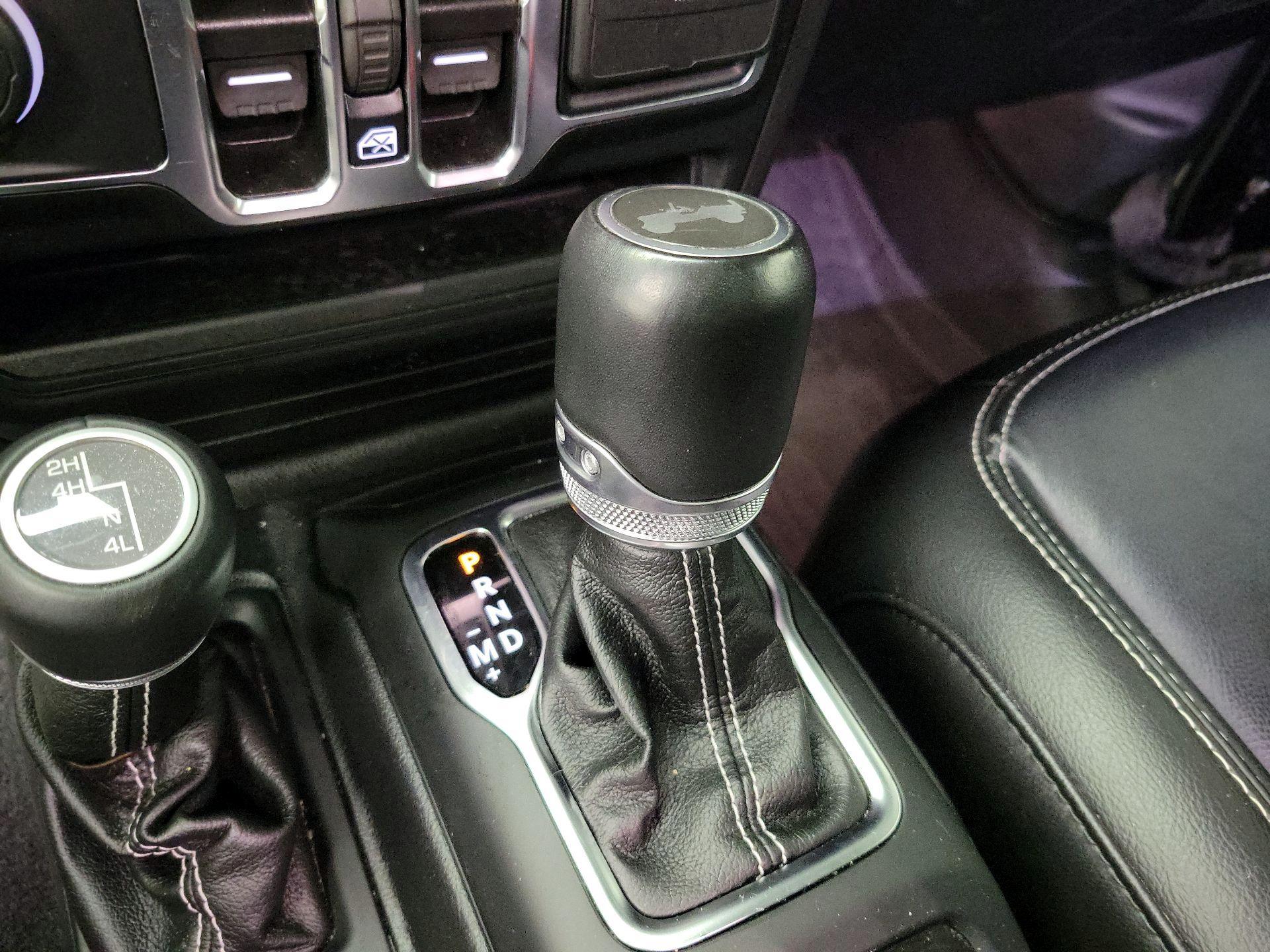 Thumbnail: 2021 Jeep Wrangler - 18