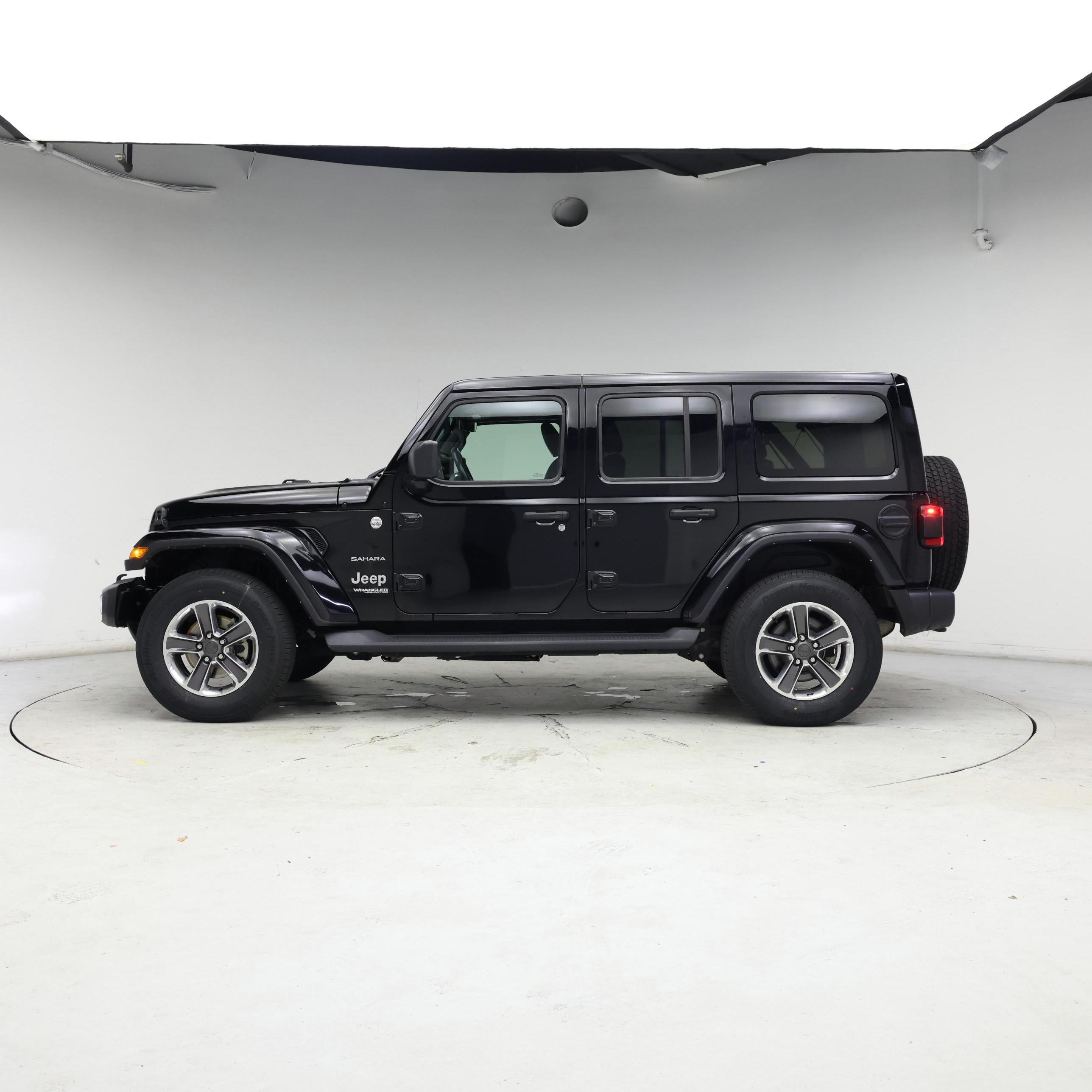Thumbnail: 2021 Jeep Wrangler - 3