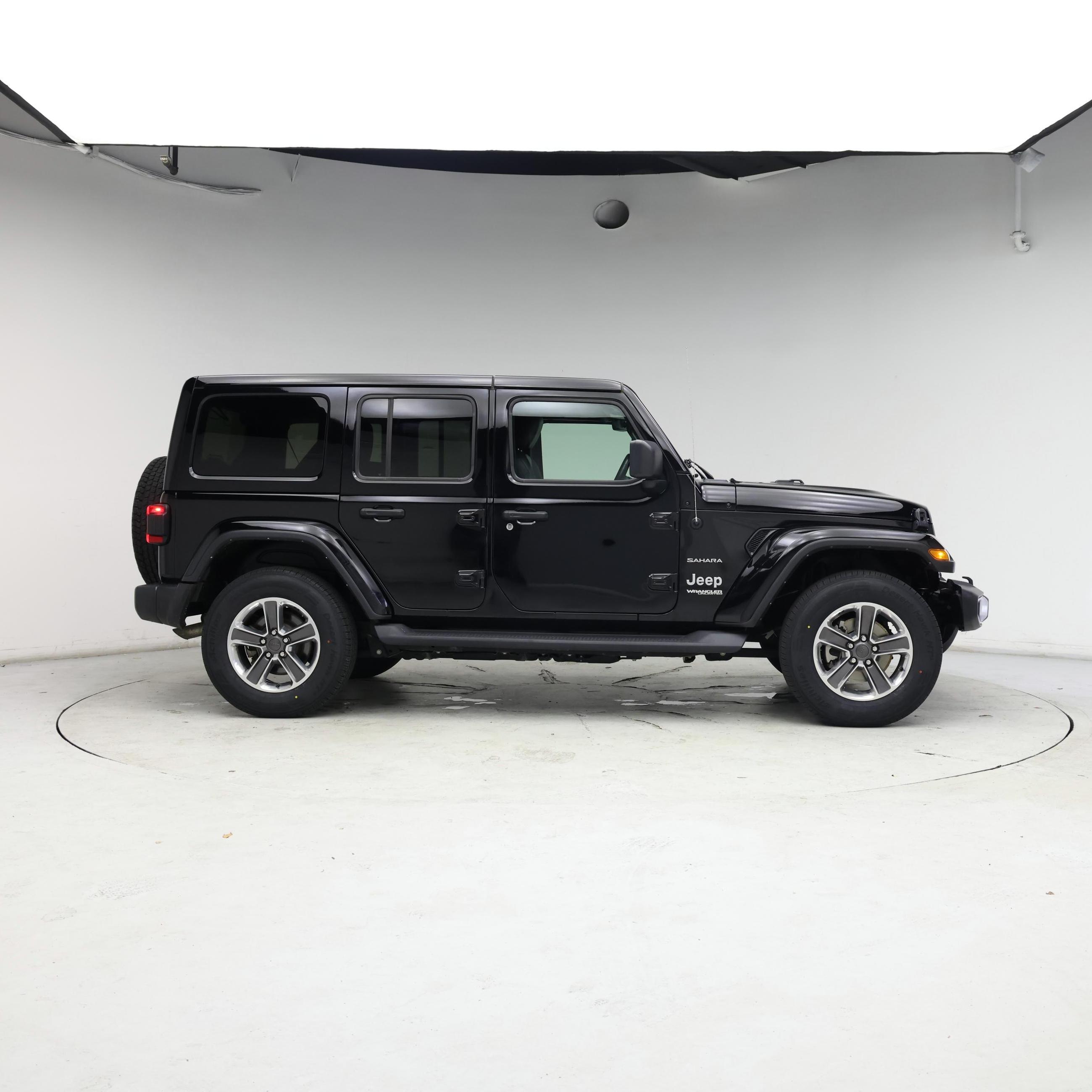 Thumbnail: 2021 Jeep Wrangler - 7