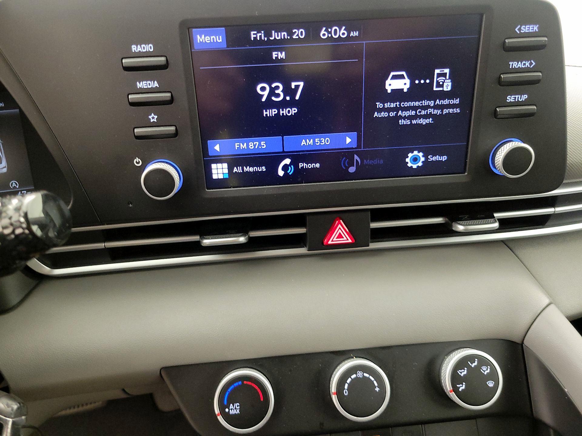 Thumbnail: 2021 Hyundai Elantra - 15
