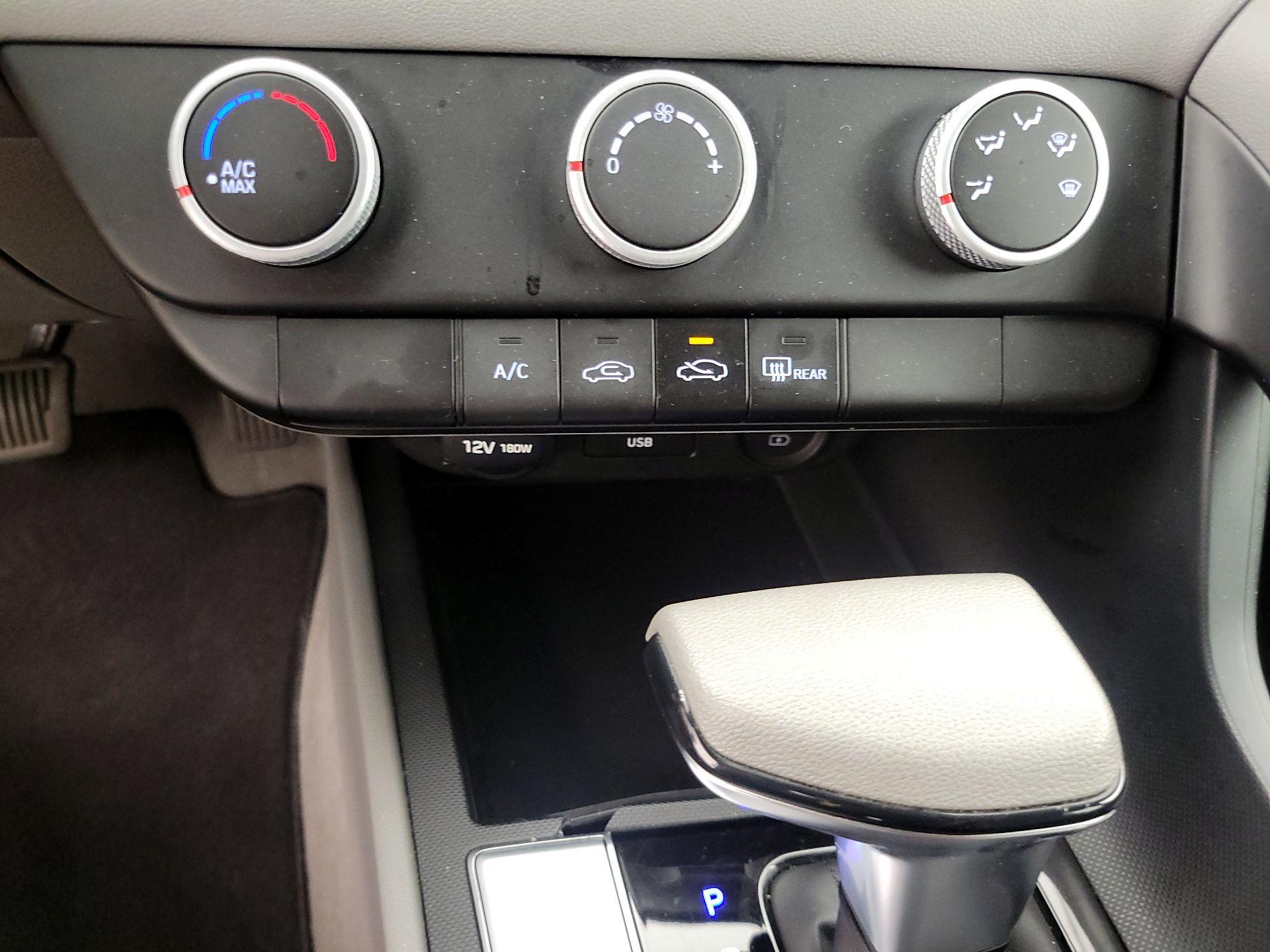 Thumbnail: 2021 Hyundai Elantra - 16