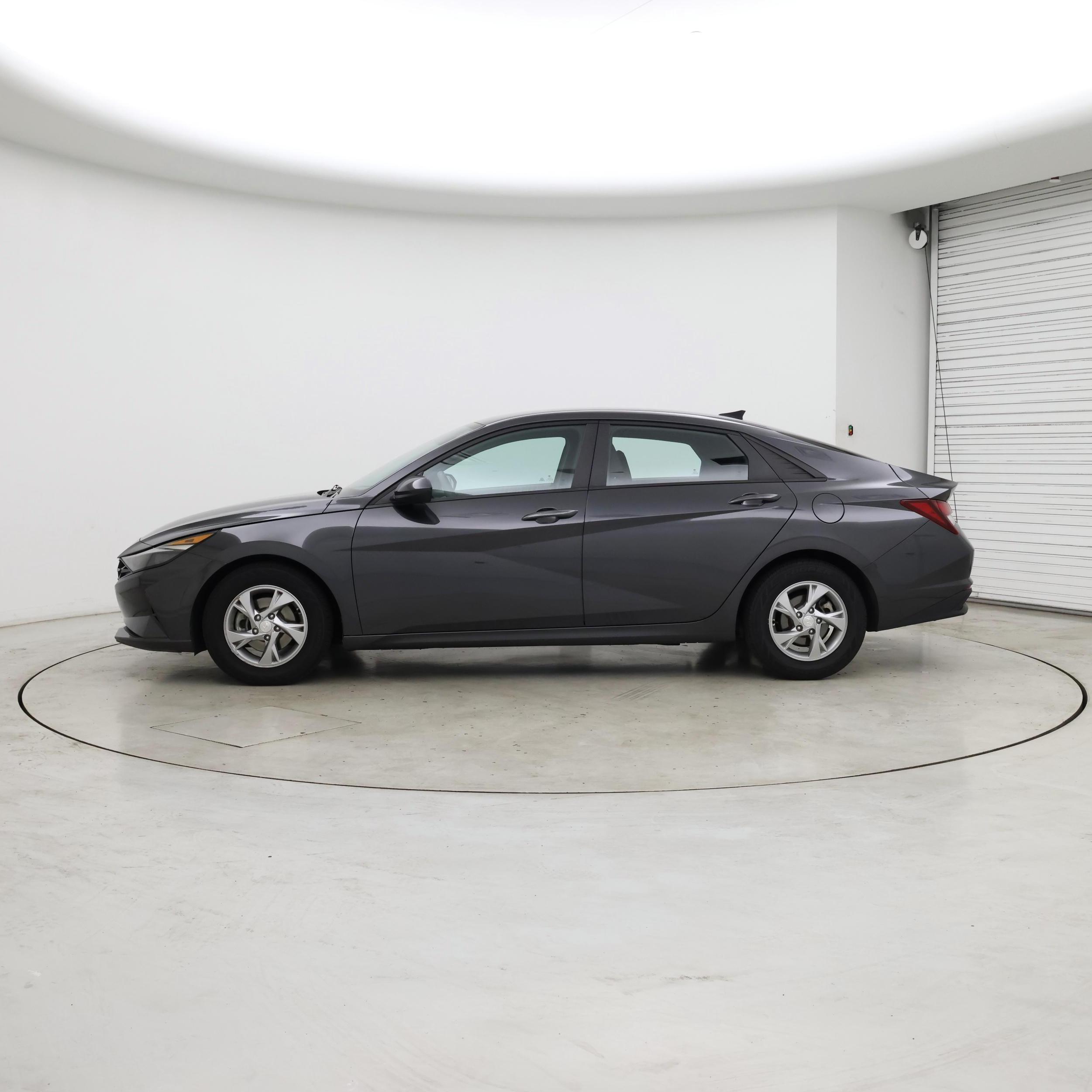 Thumbnail: 2021 Hyundai Elantra - 3