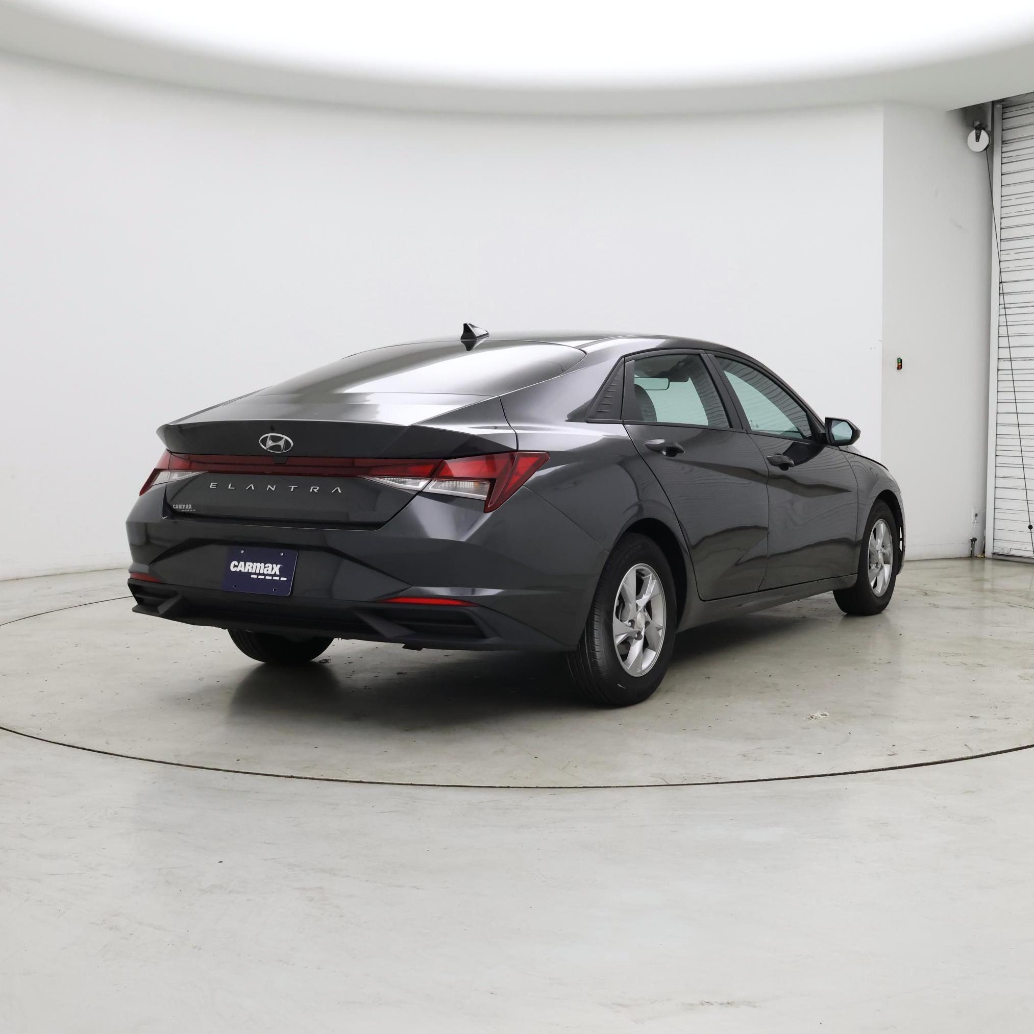 Thumbnail: 2021 Hyundai Elantra - 8