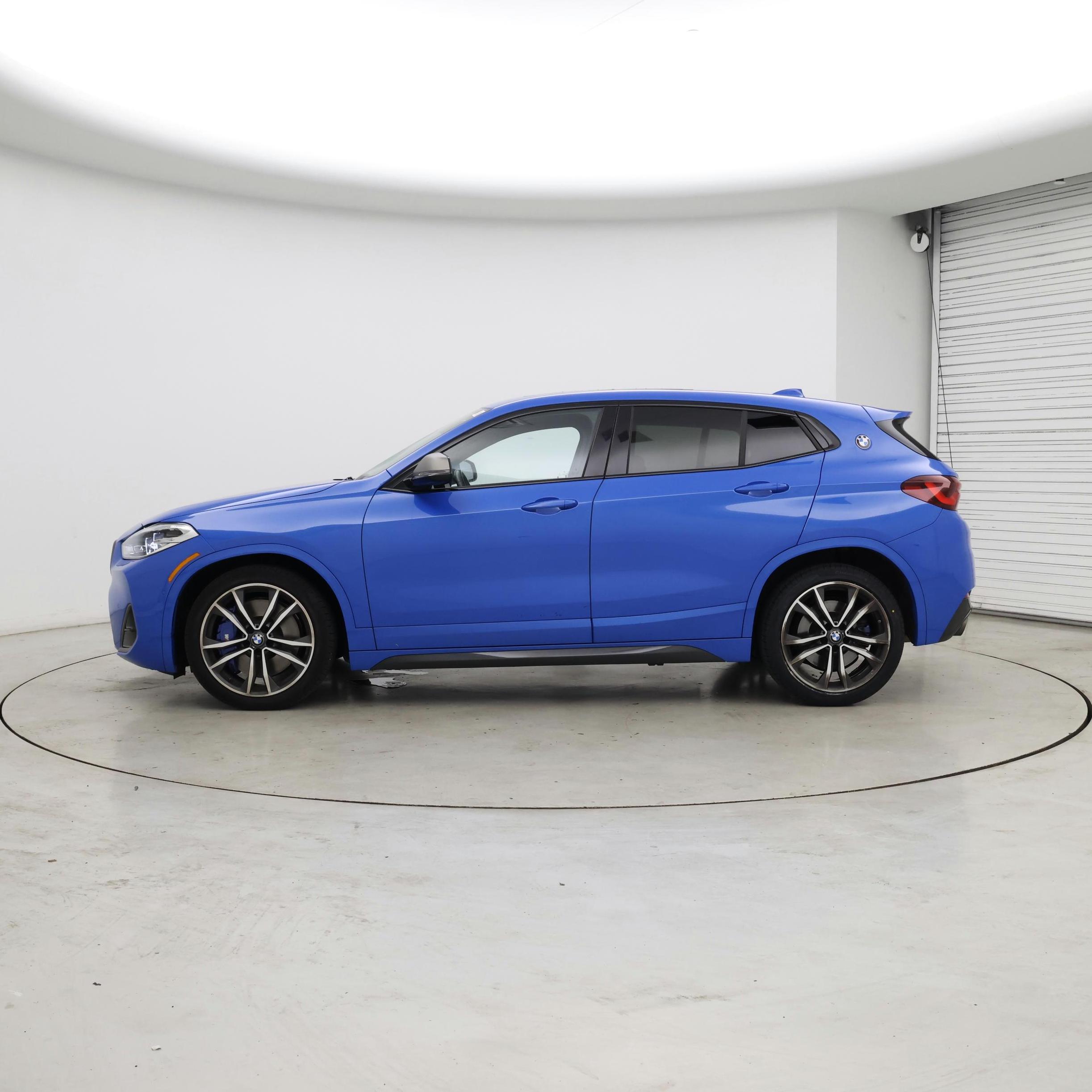 Thumbnail: 2021 BMW X2 - 3