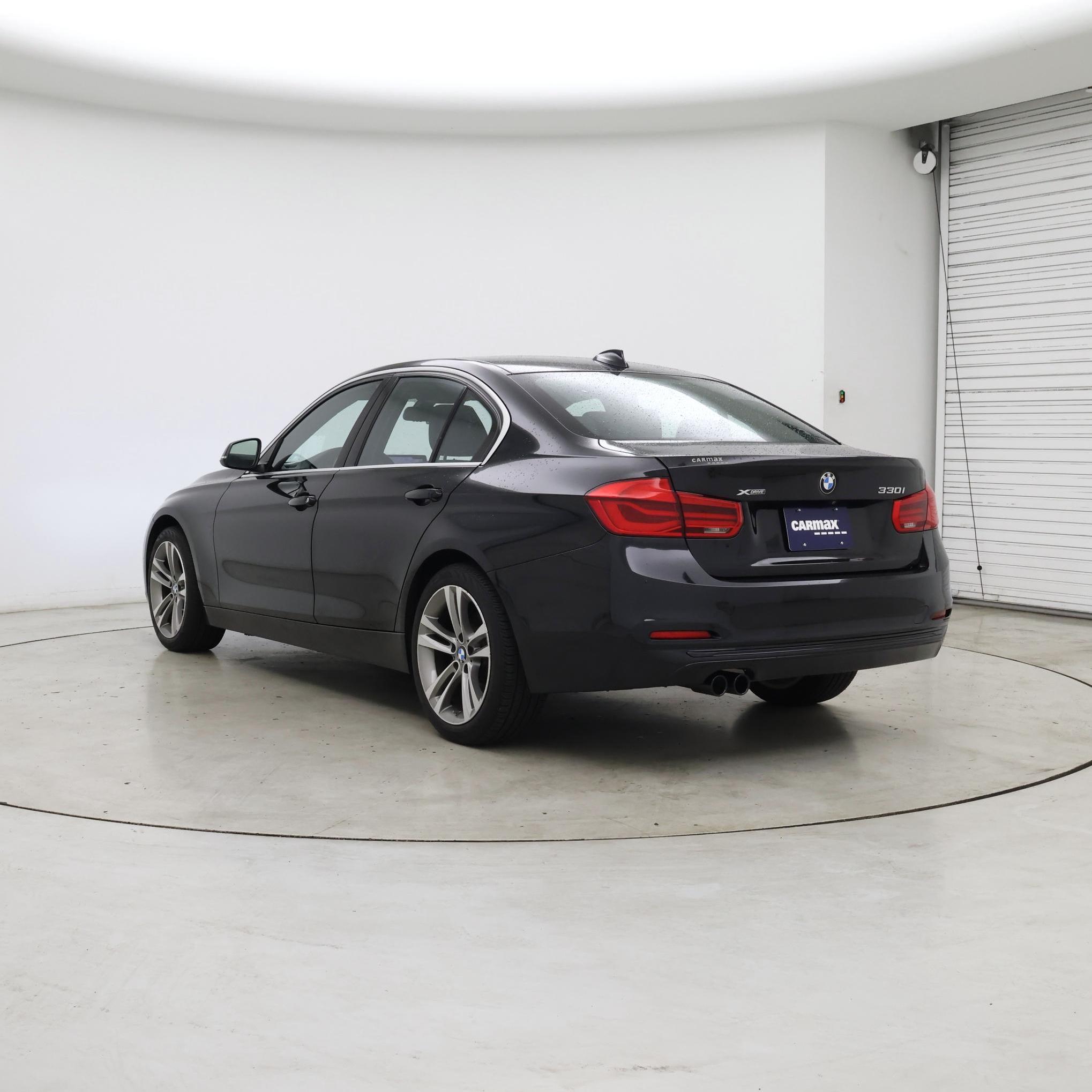 Thumbnail: 2018 BMW 3 Series - 2