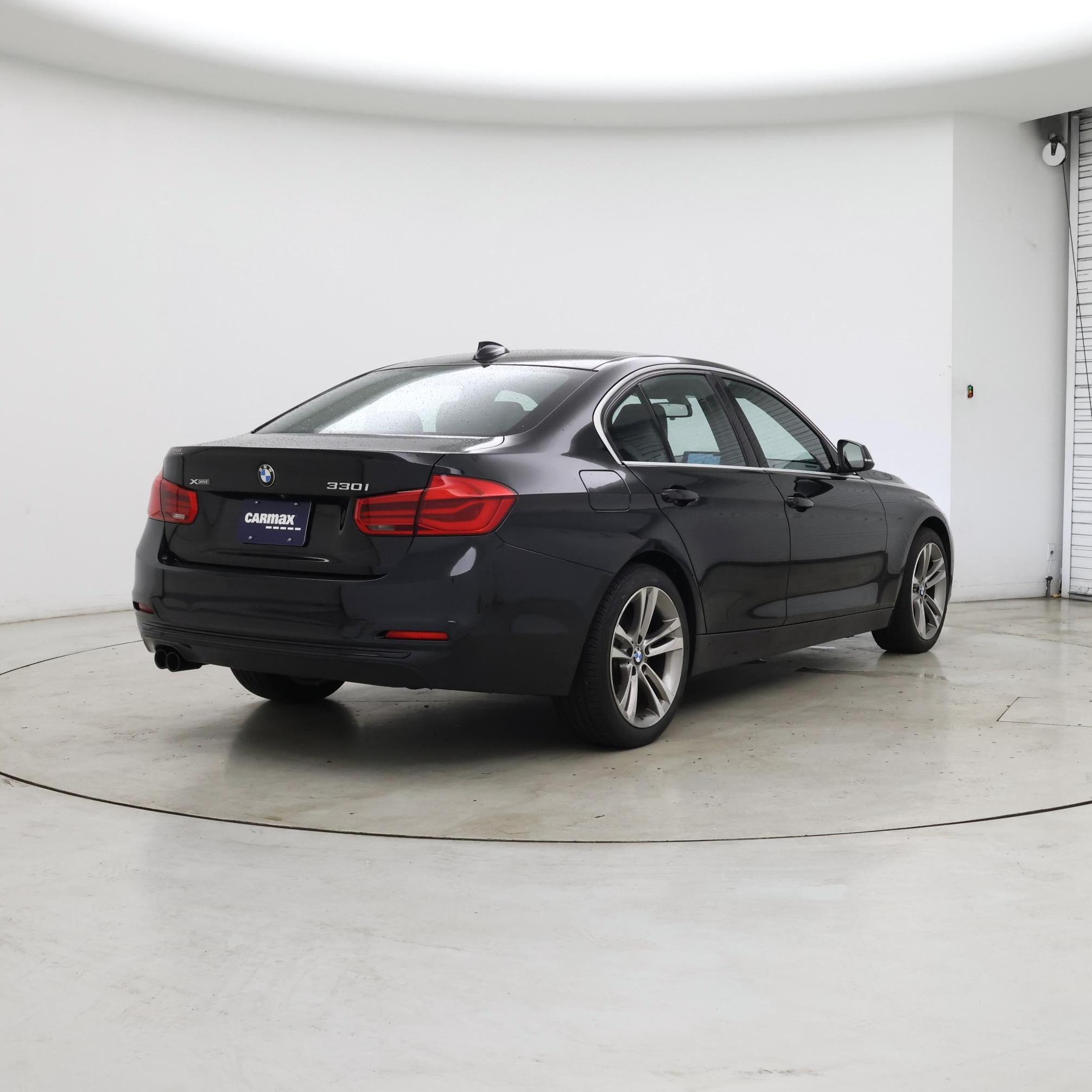 Thumbnail: 2018 BMW 3 Series - 8