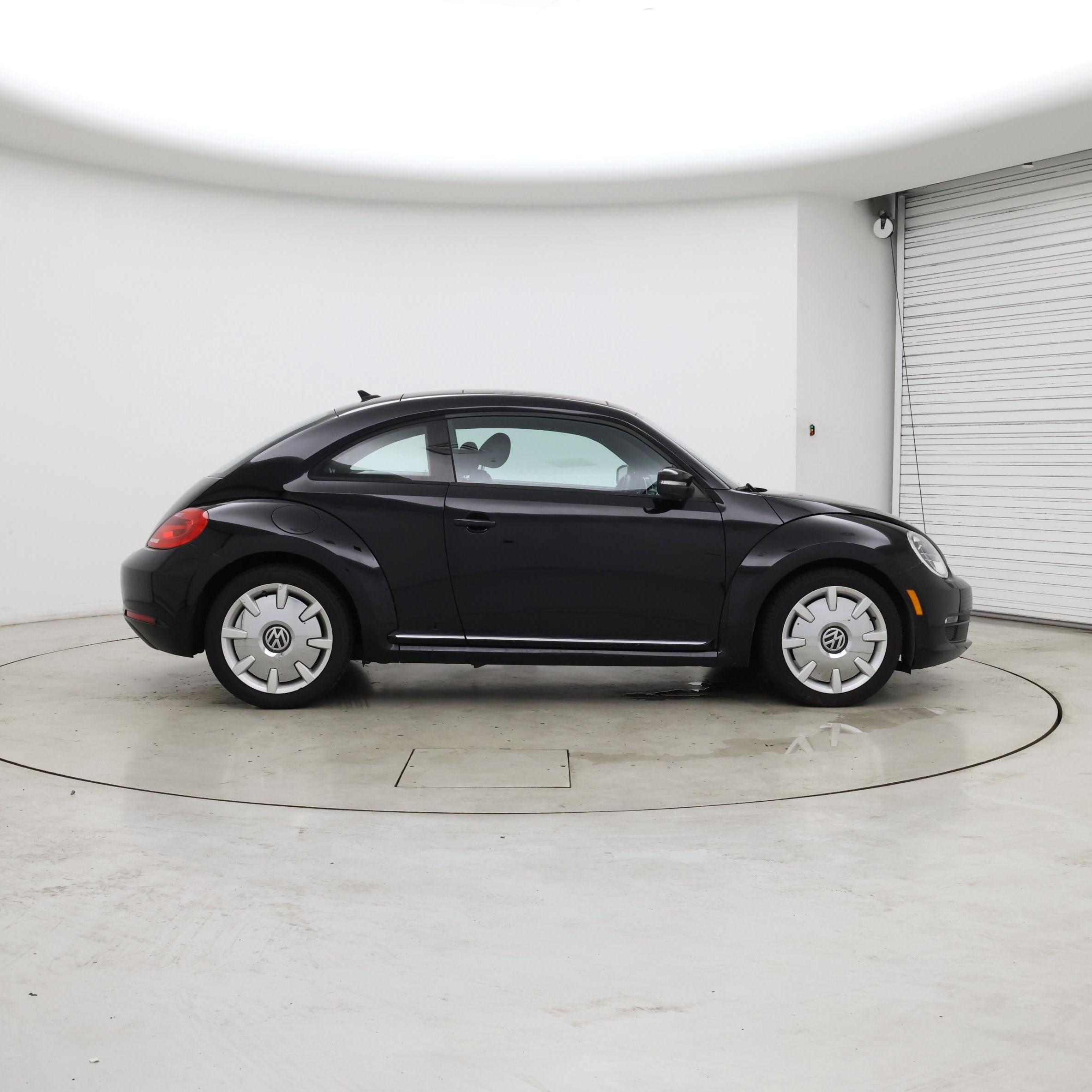 Thumbnail: 2013 Volkswagen Beetle - 7