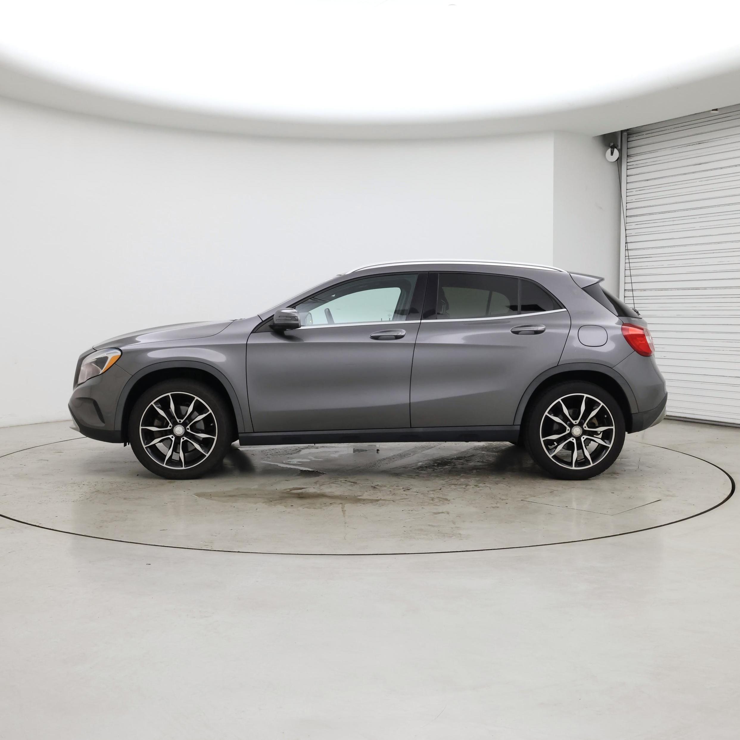 Thumbnail: 2016 Mercedes-Benz GLA - 3