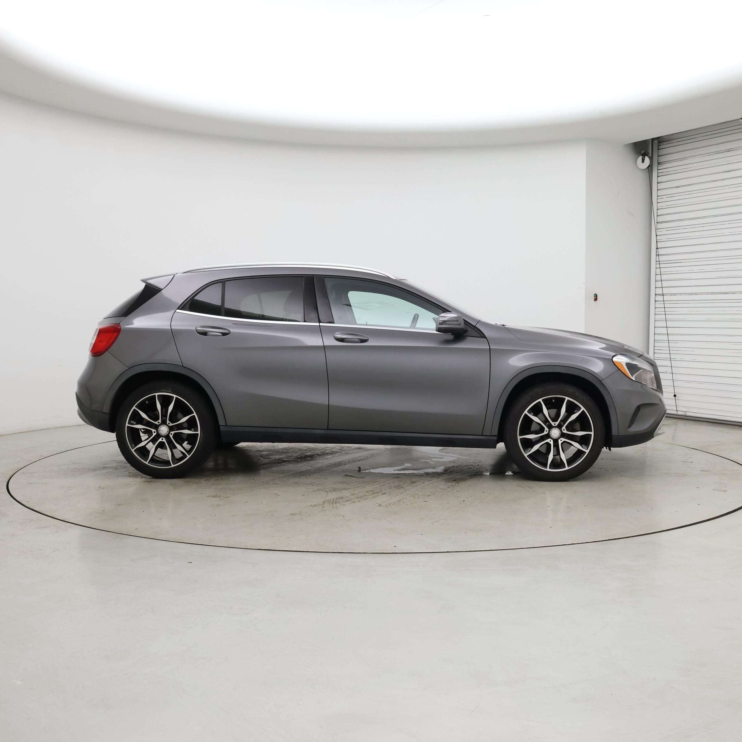 Thumbnail: 2016 Mercedes-Benz GLA - 7