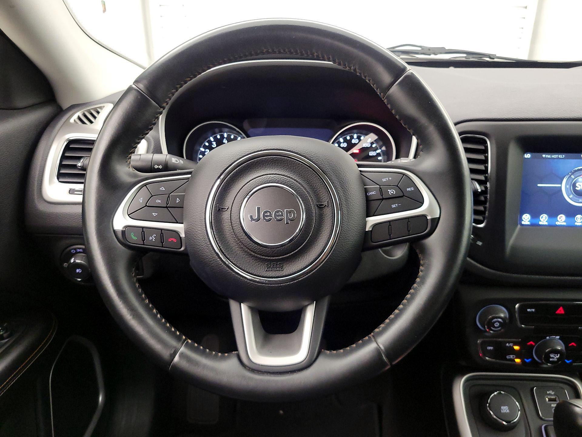 Thumbnail: 2017 Jeep Compass - 10