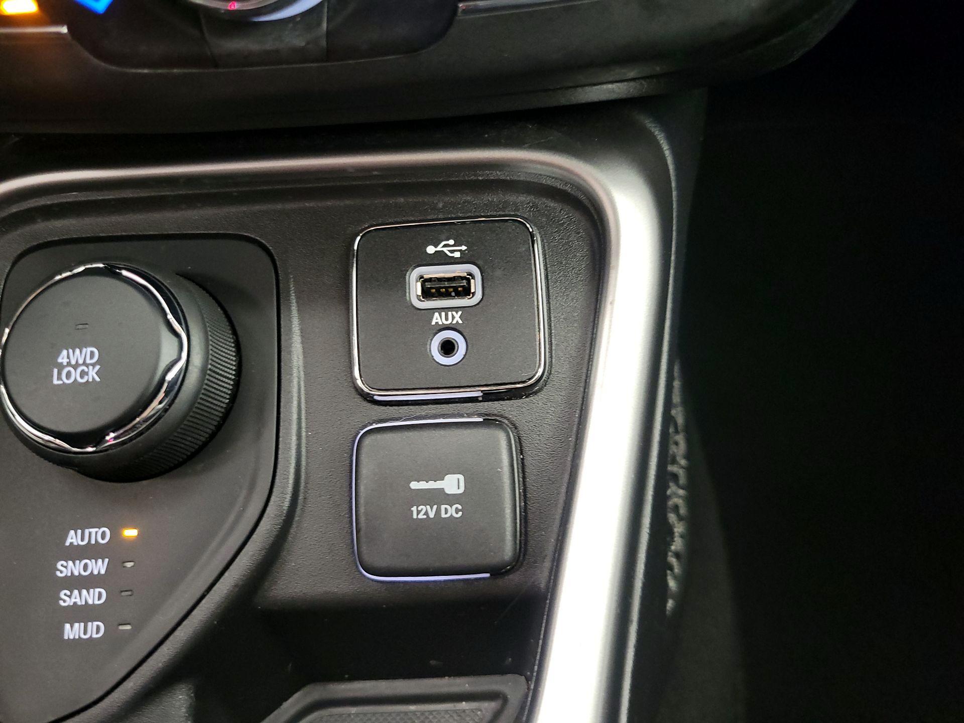 Thumbnail: 2017 Jeep Compass - 18