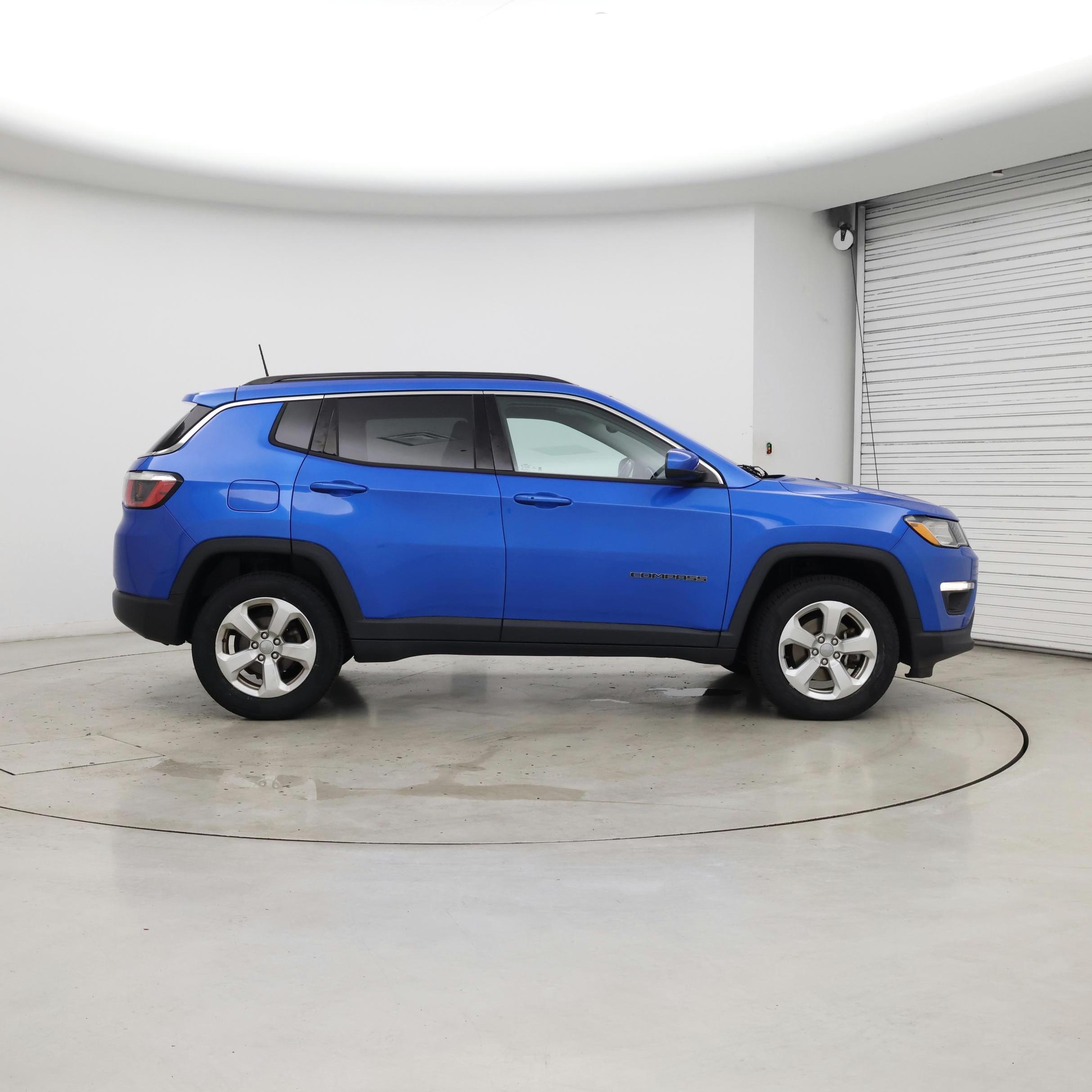Thumbnail: 2017 Jeep Compass - 7