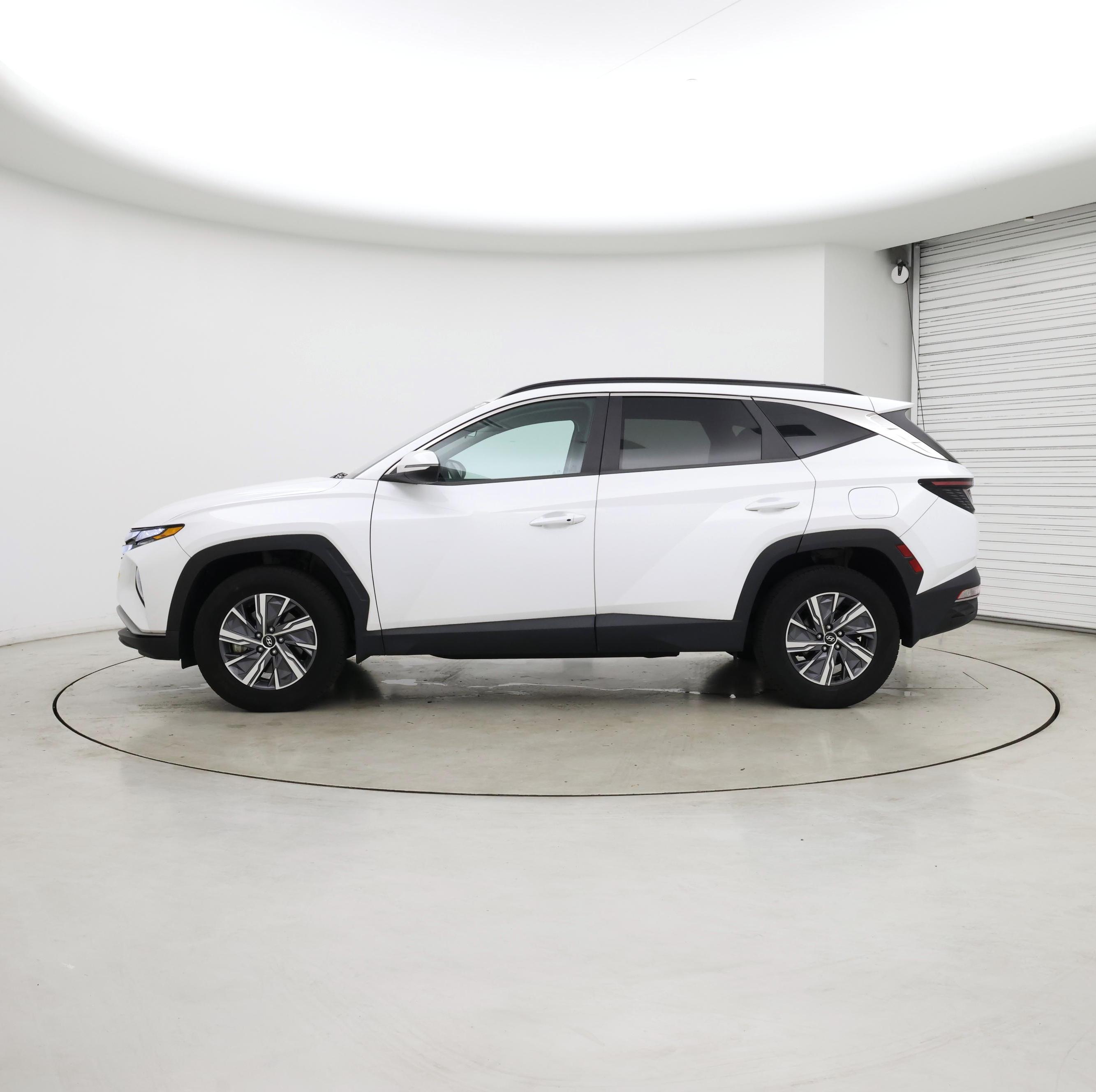 Thumbnail: 2022 Hyundai Tucson - 3