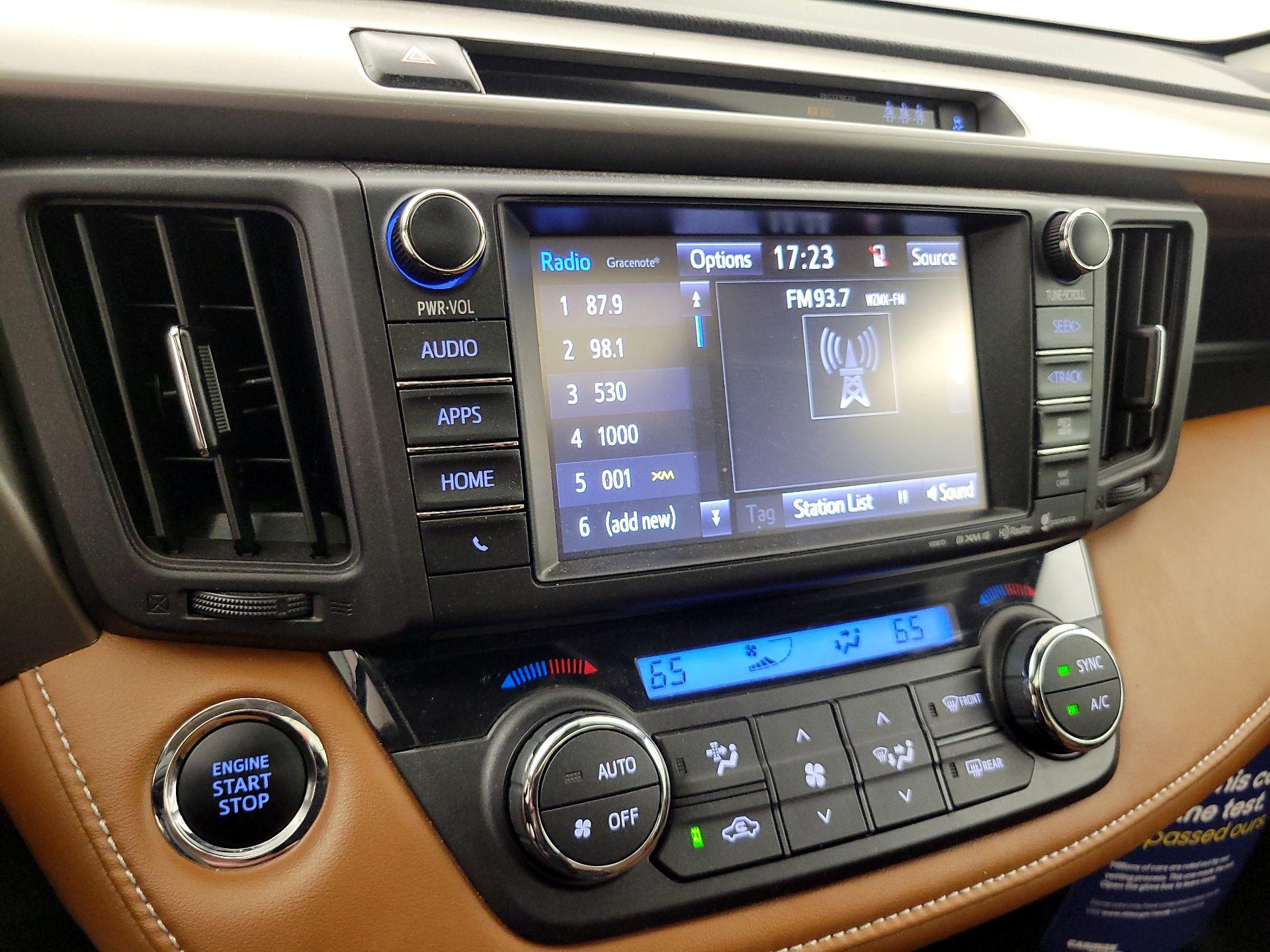 Thumbnail: 2018 Toyota RAV4 - 16