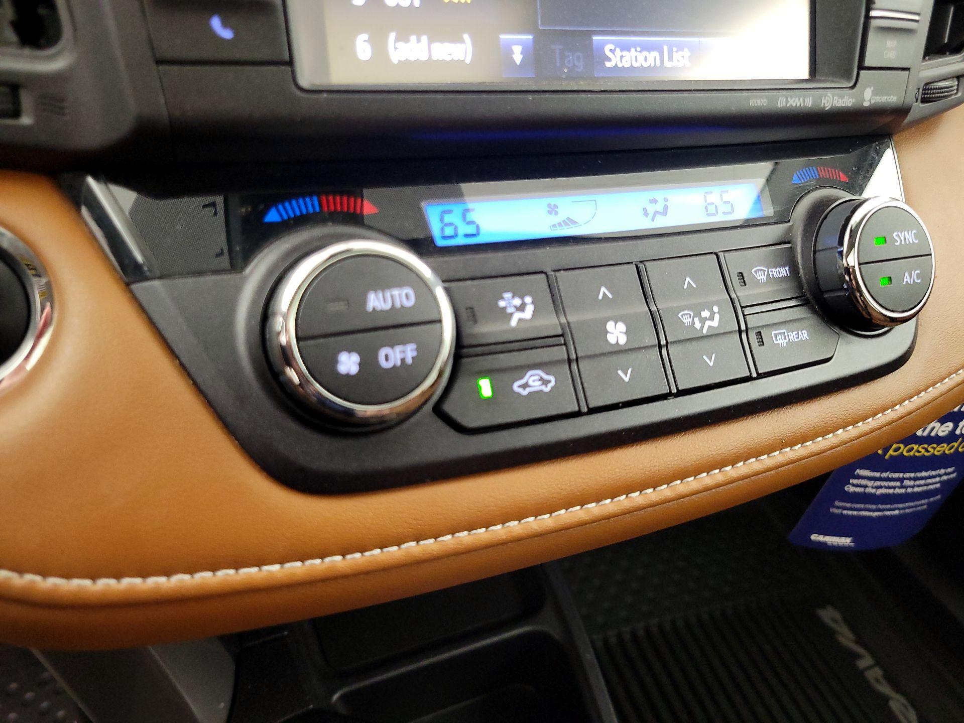 Thumbnail: 2018 Toyota RAV4 - 17