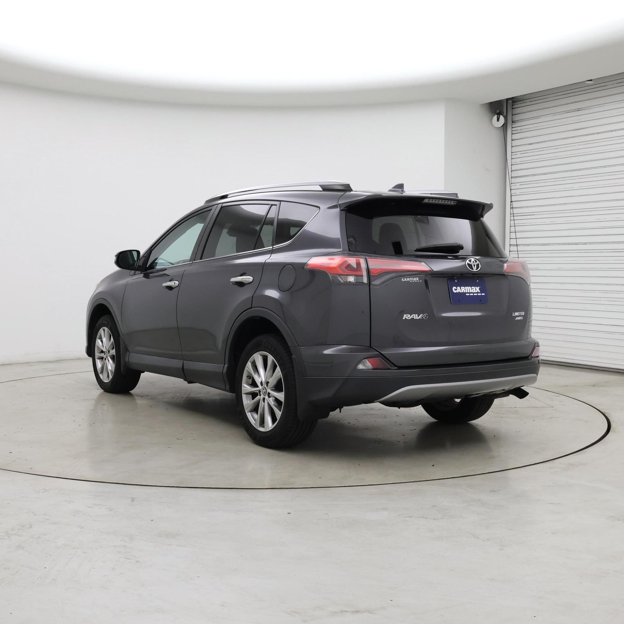 Thumbnail: 2018 Toyota RAV4 - 2