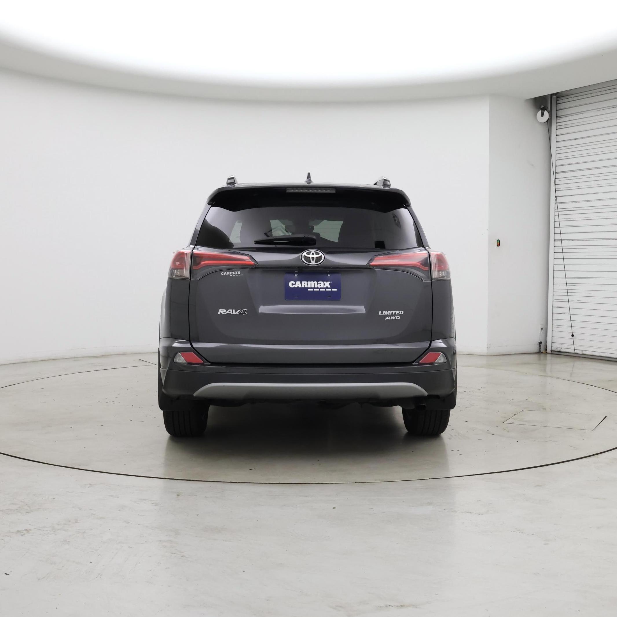 Thumbnail: 2018 Toyota RAV4 - 6