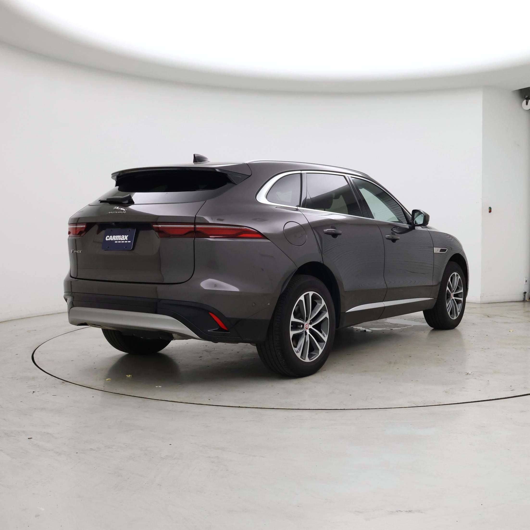 Thumbnail: 2021 Jaguar F-Pace - 8