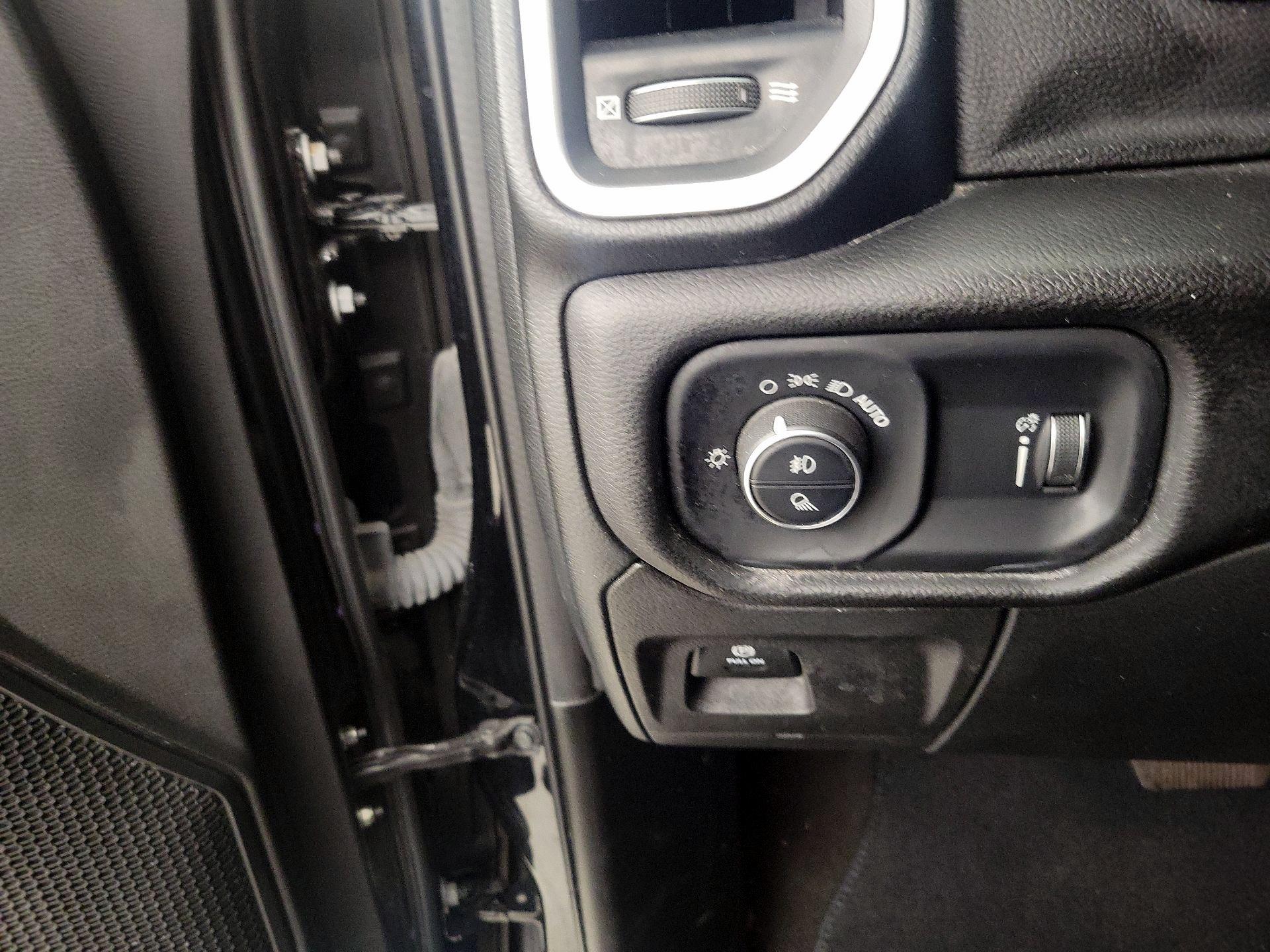 Thumbnail: 2023 RAM 1500 - 13
