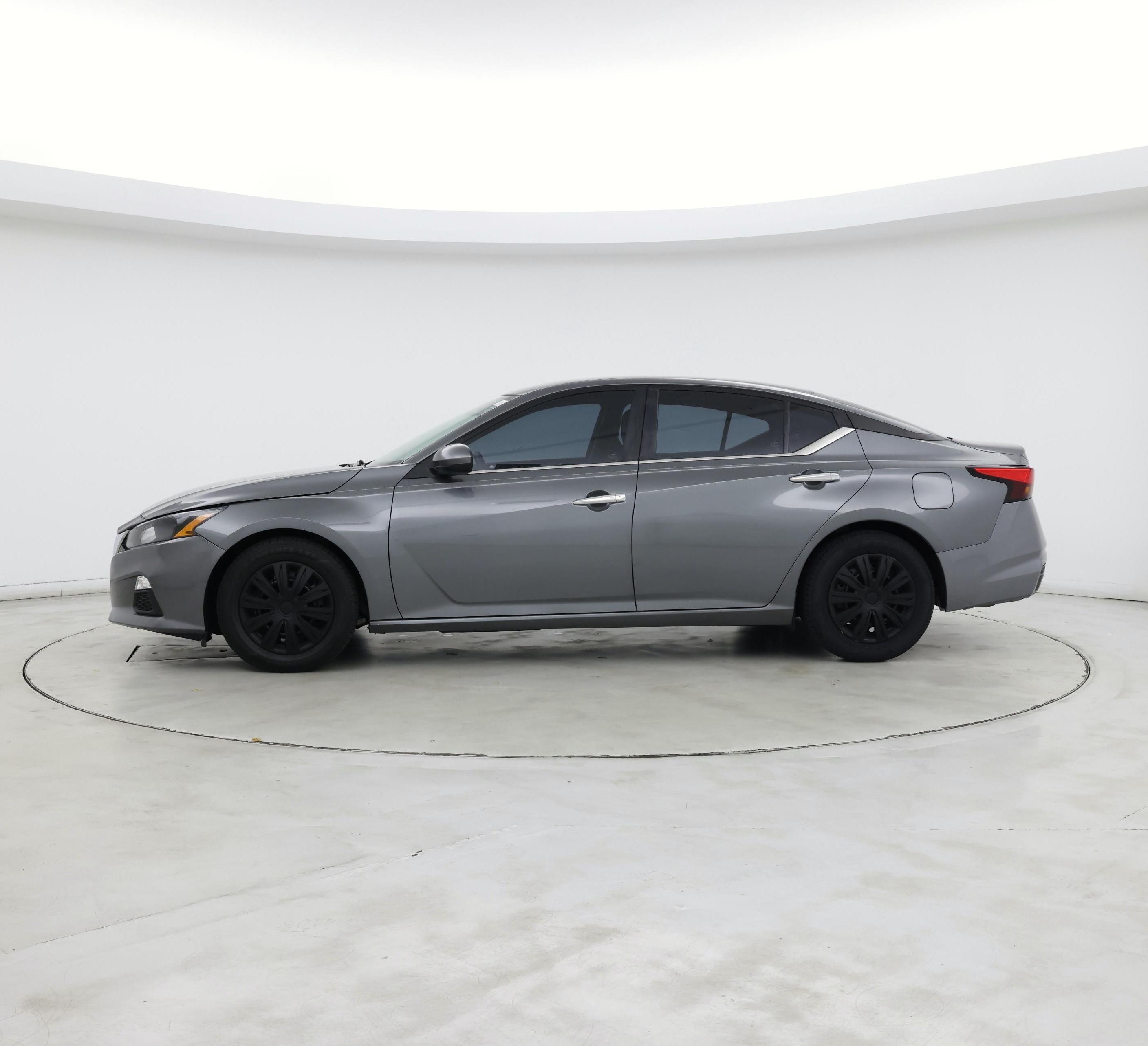 Thumbnail: 2022 Nissan Altima - 3