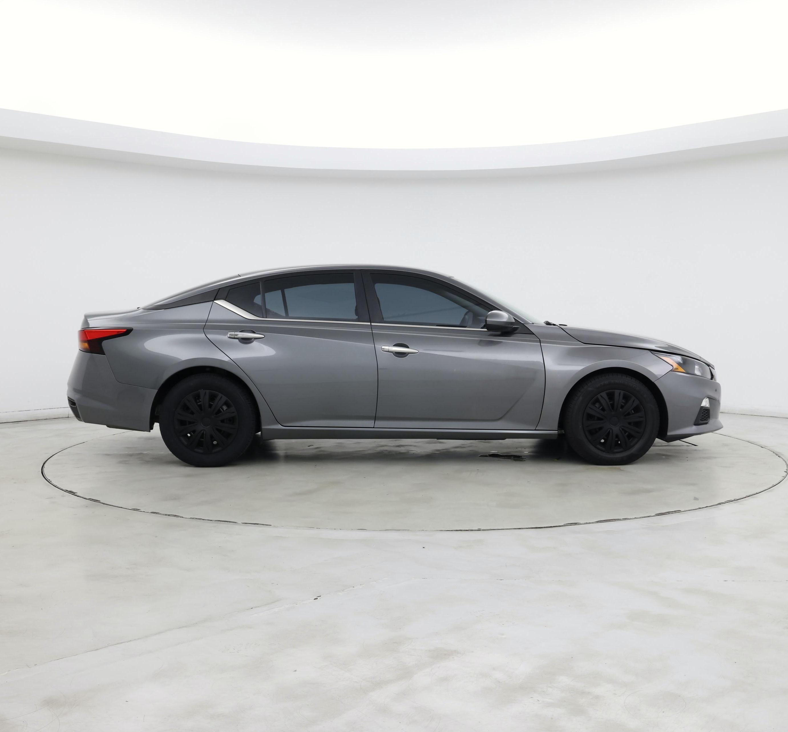 Thumbnail: 2022 Nissan Altima - 7