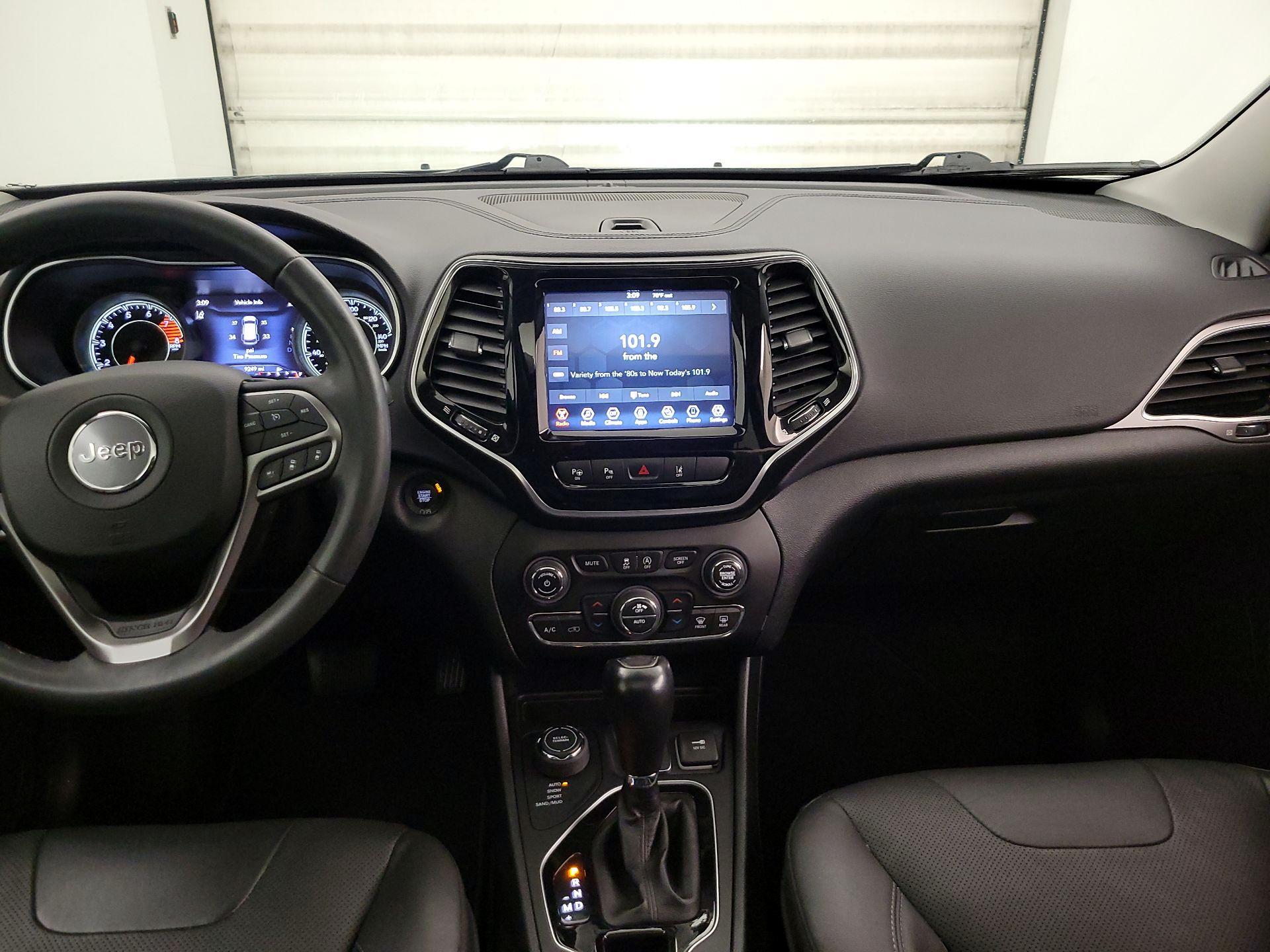 Thumbnail: 2021 Jeep Cherokee - 9