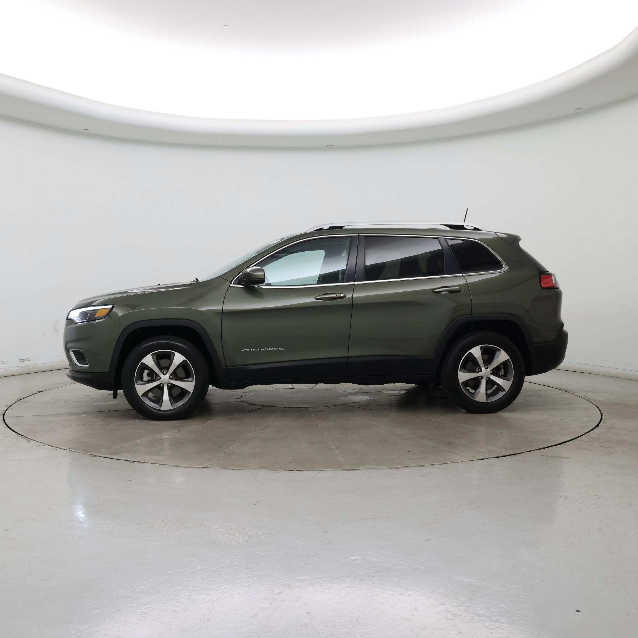 Thumbnail: 2021 Jeep Cherokee - 3