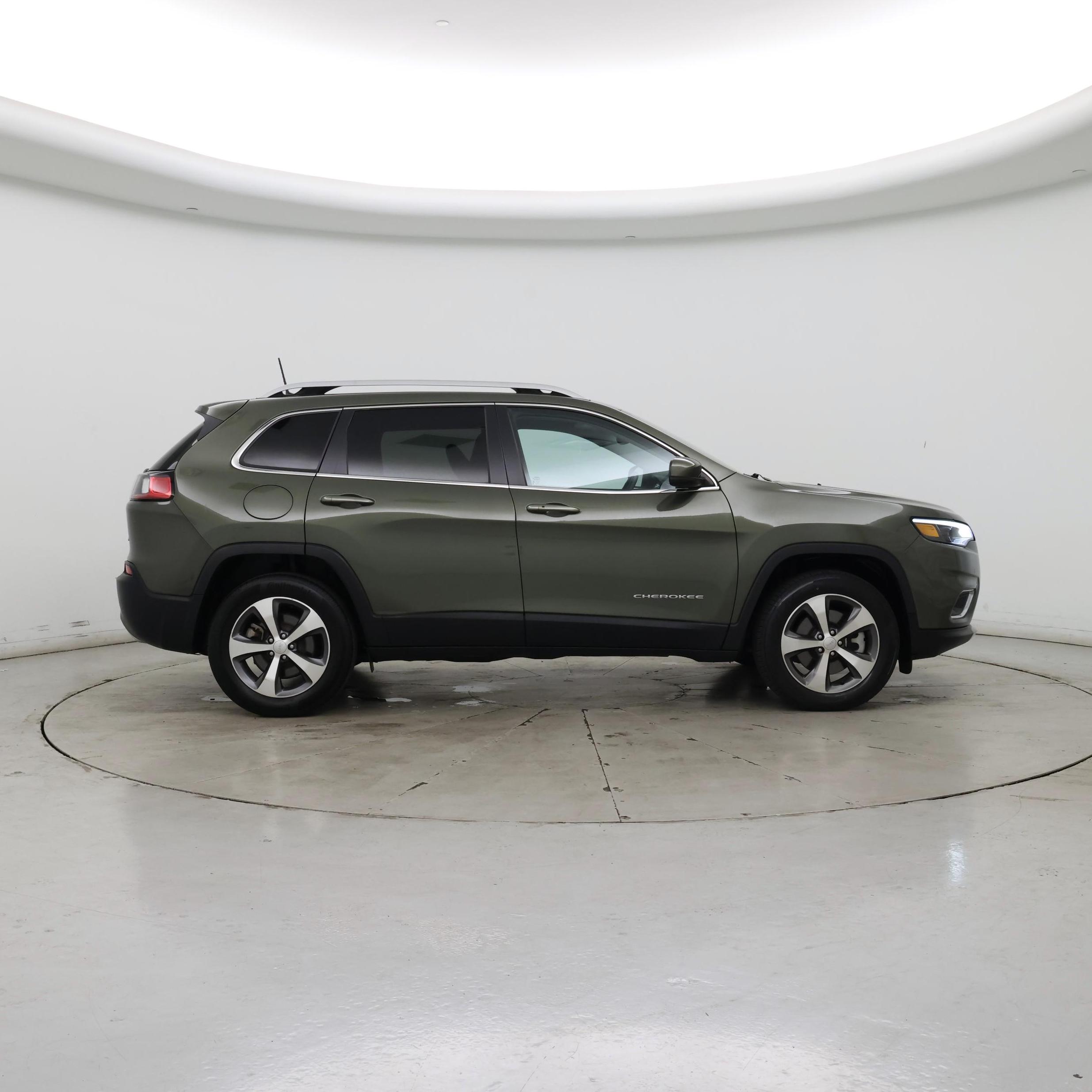 Thumbnail: 2021 Jeep Cherokee - 7