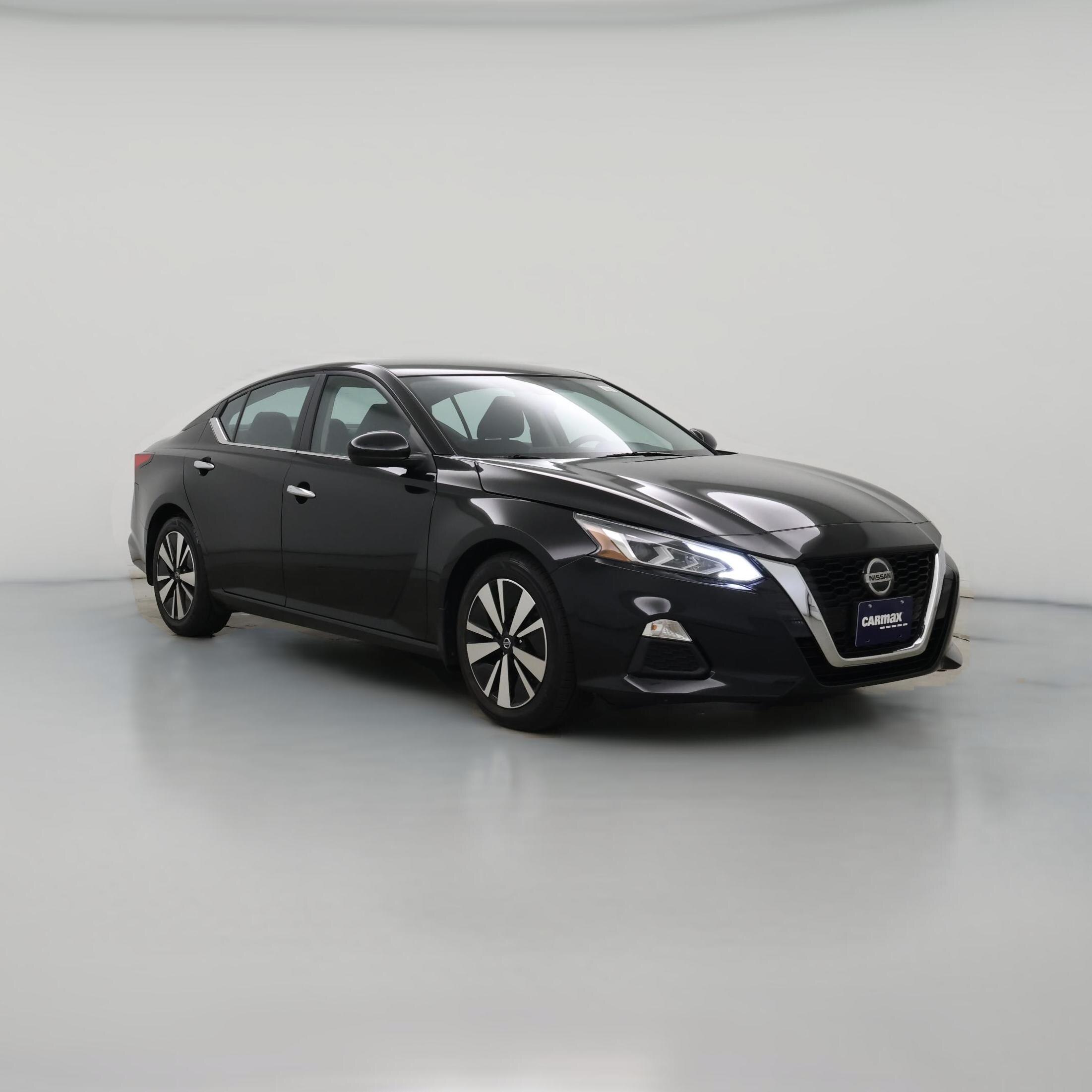 Thumbnail: 2022 Nissan Altima - 1