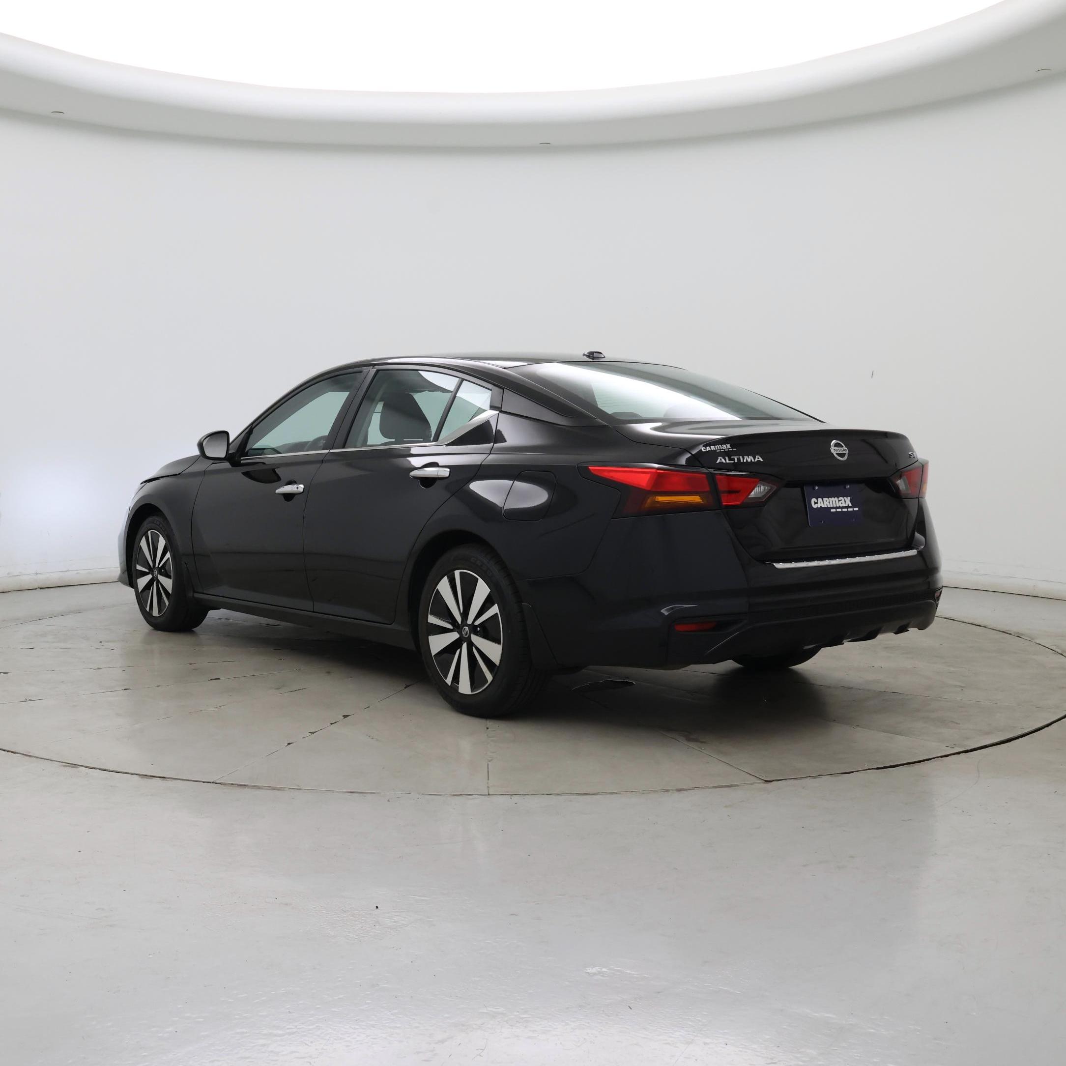 Thumbnail: 2022 Nissan Altima - 2