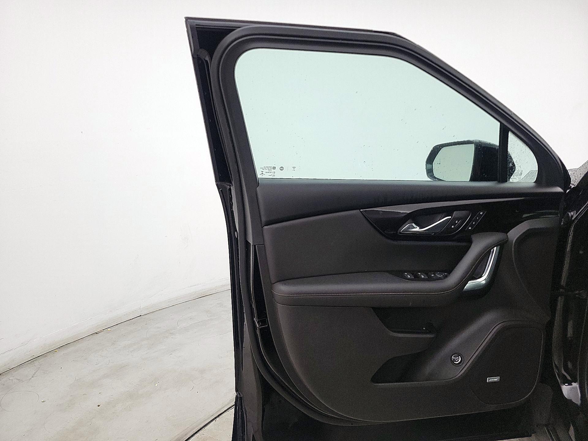 Thumbnail: 2019 Chevrolet Blazer - 12