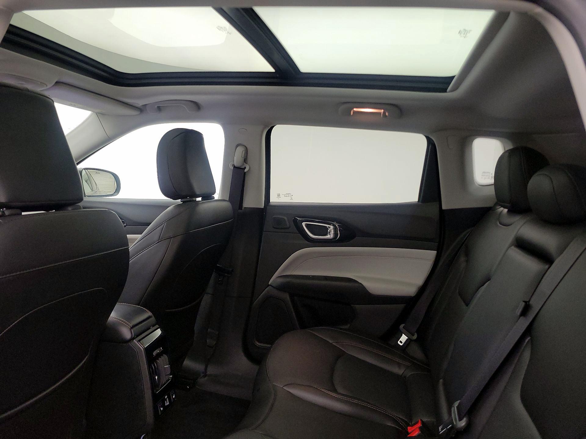 Thumbnail: 2022 Jeep Compass - 20