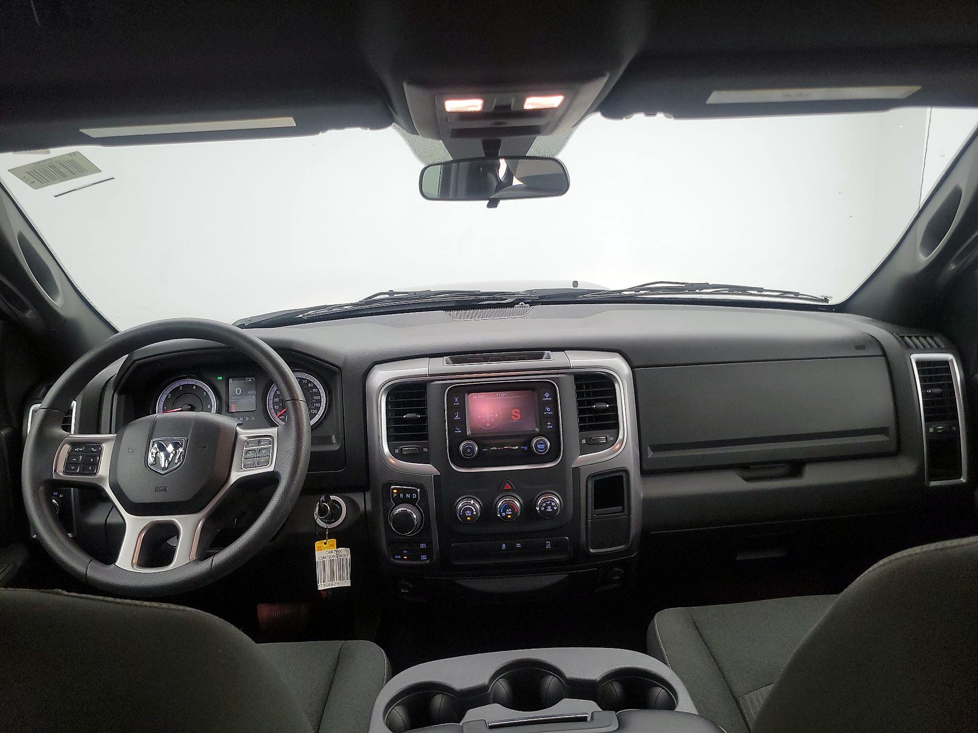 Thumbnail: 2022 RAM 1500 Classic - 9