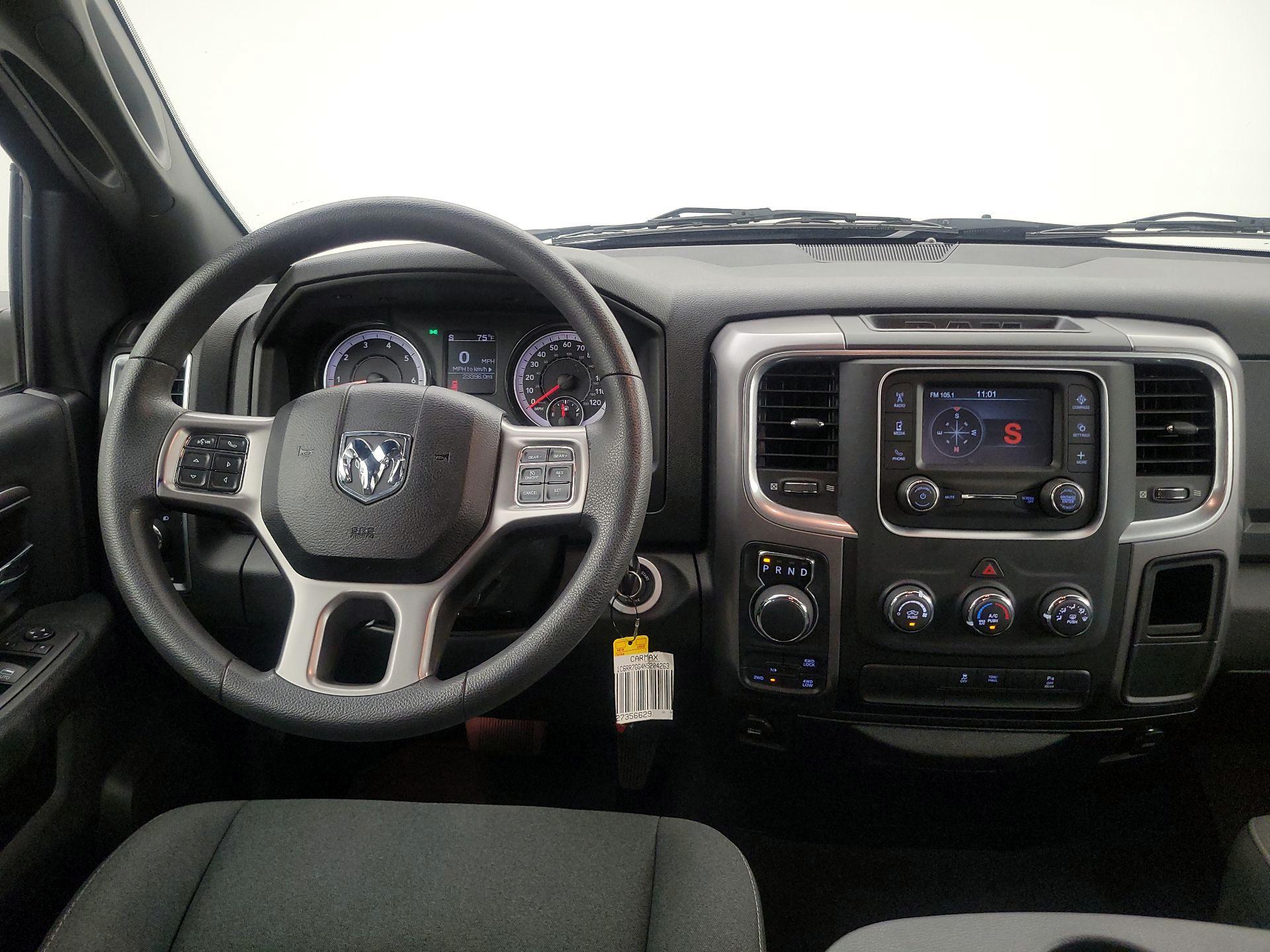 Thumbnail: 2022 RAM 1500 Classic - 10