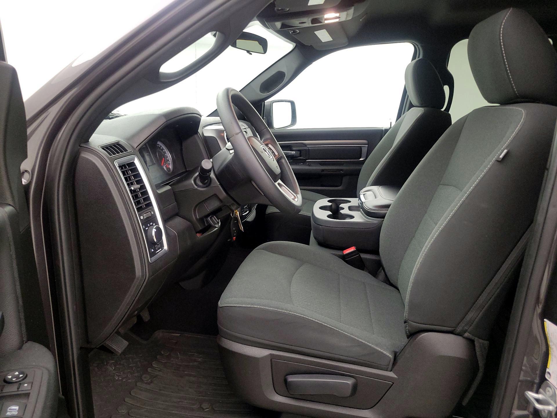 Thumbnail: 2022 RAM 1500 Classic - 11