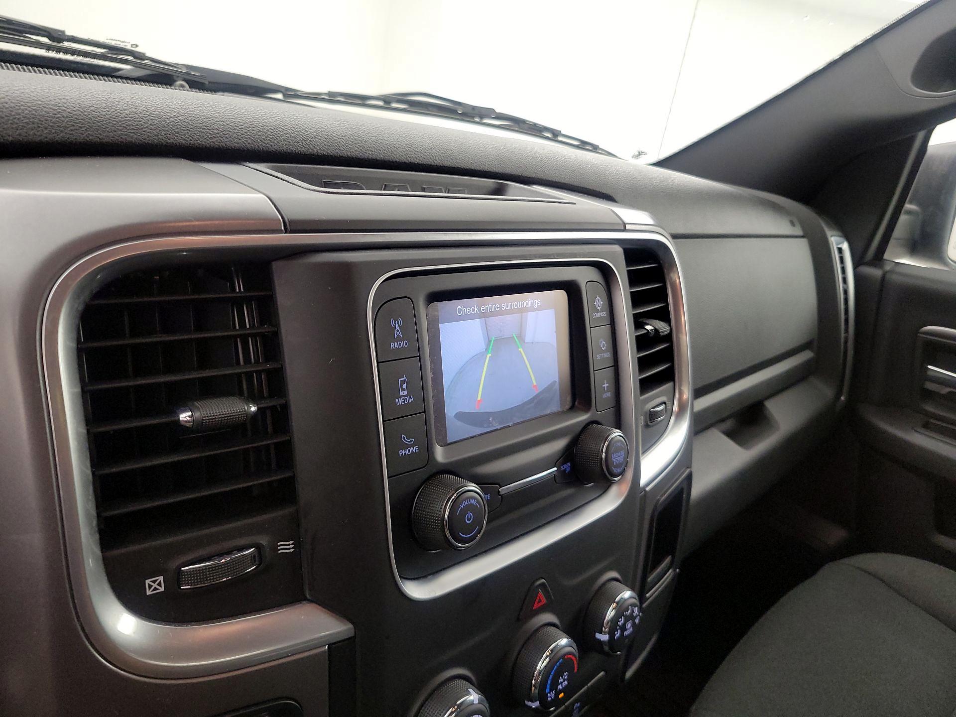 Thumbnail: 2022 RAM 1500 Classic - 14