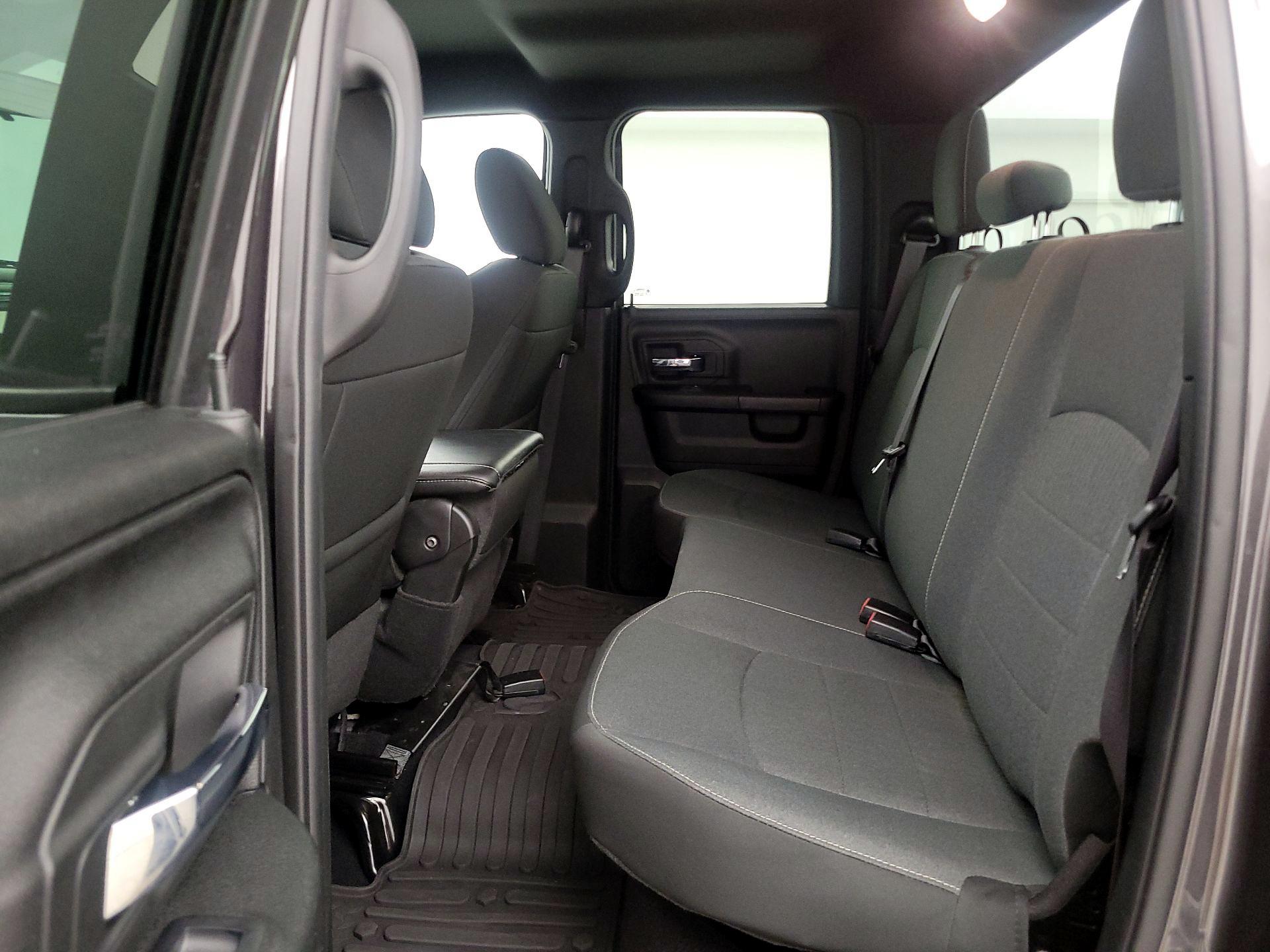 Thumbnail: 2022 RAM 1500 Classic - 19