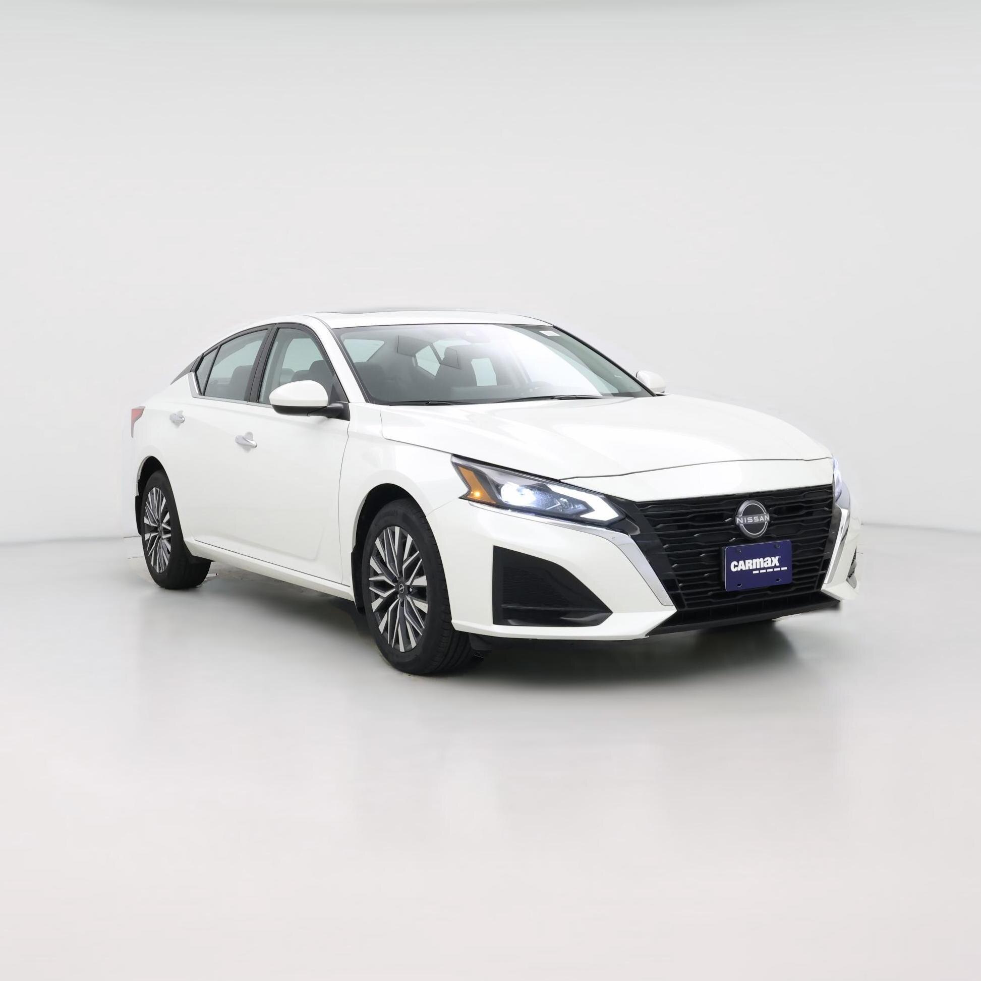 Thumbnail: 2023 Nissan Altima - 1