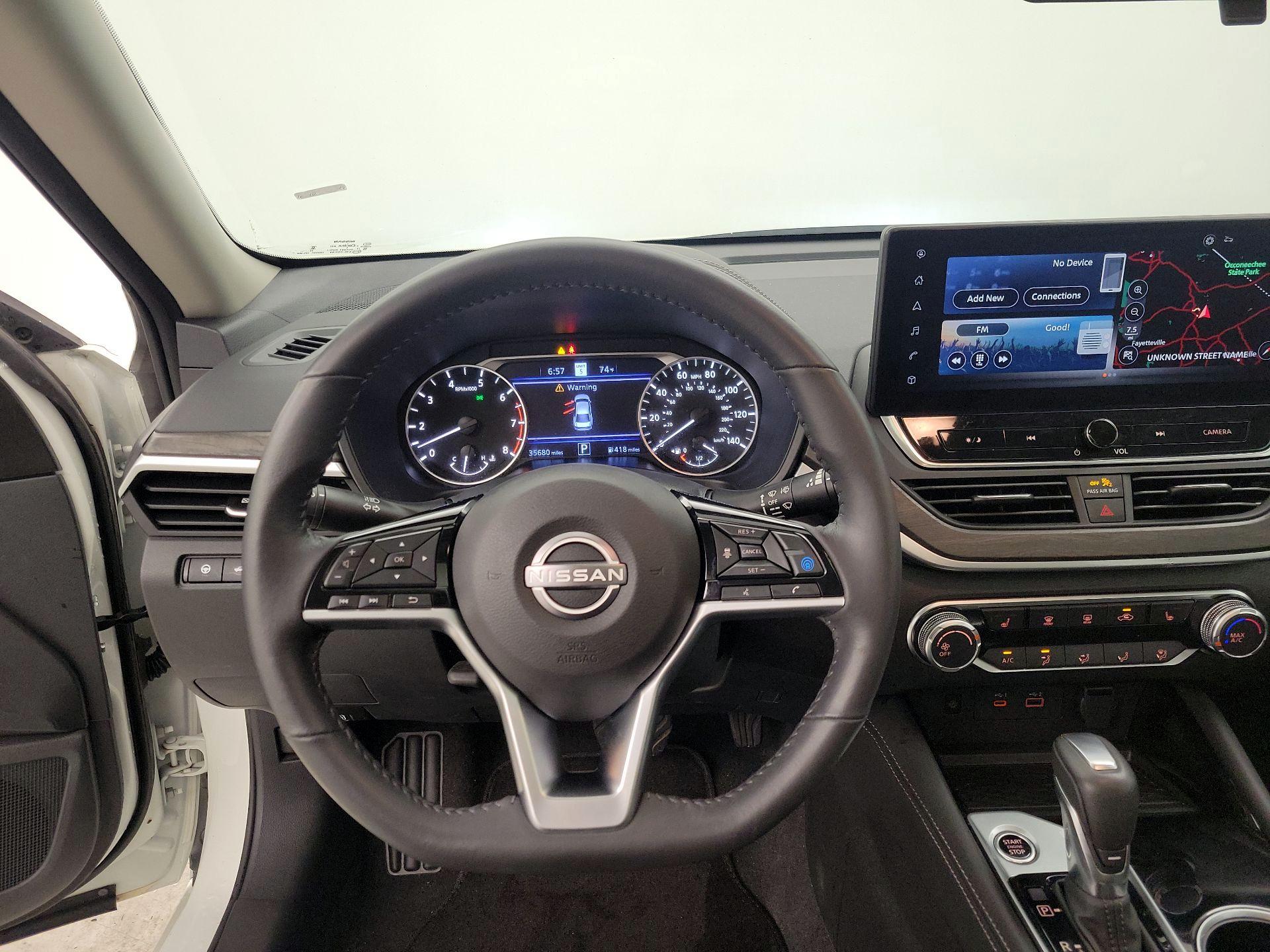 Thumbnail: 2023 Nissan Altima - 10