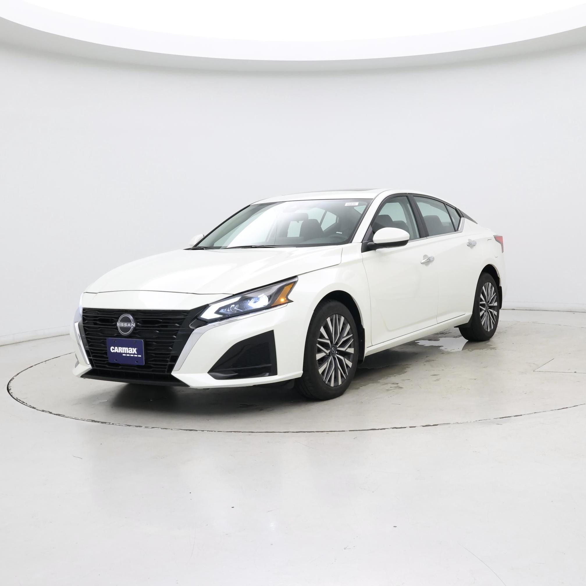 Thumbnail: 2023 Nissan Altima - 4