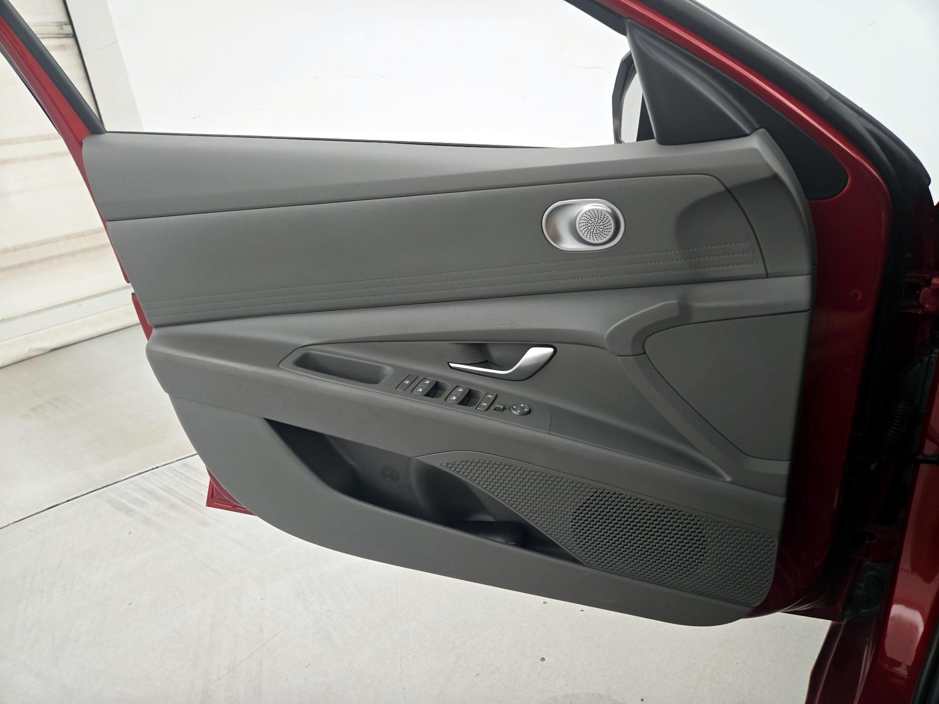 Thumbnail: 2024 Hyundai Elantra - 12