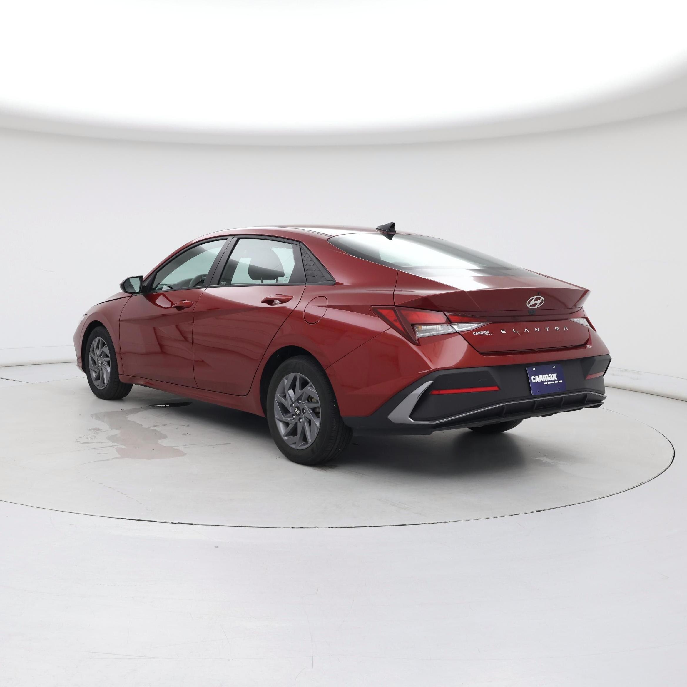 Thumbnail: 2024 Hyundai Elantra - 2