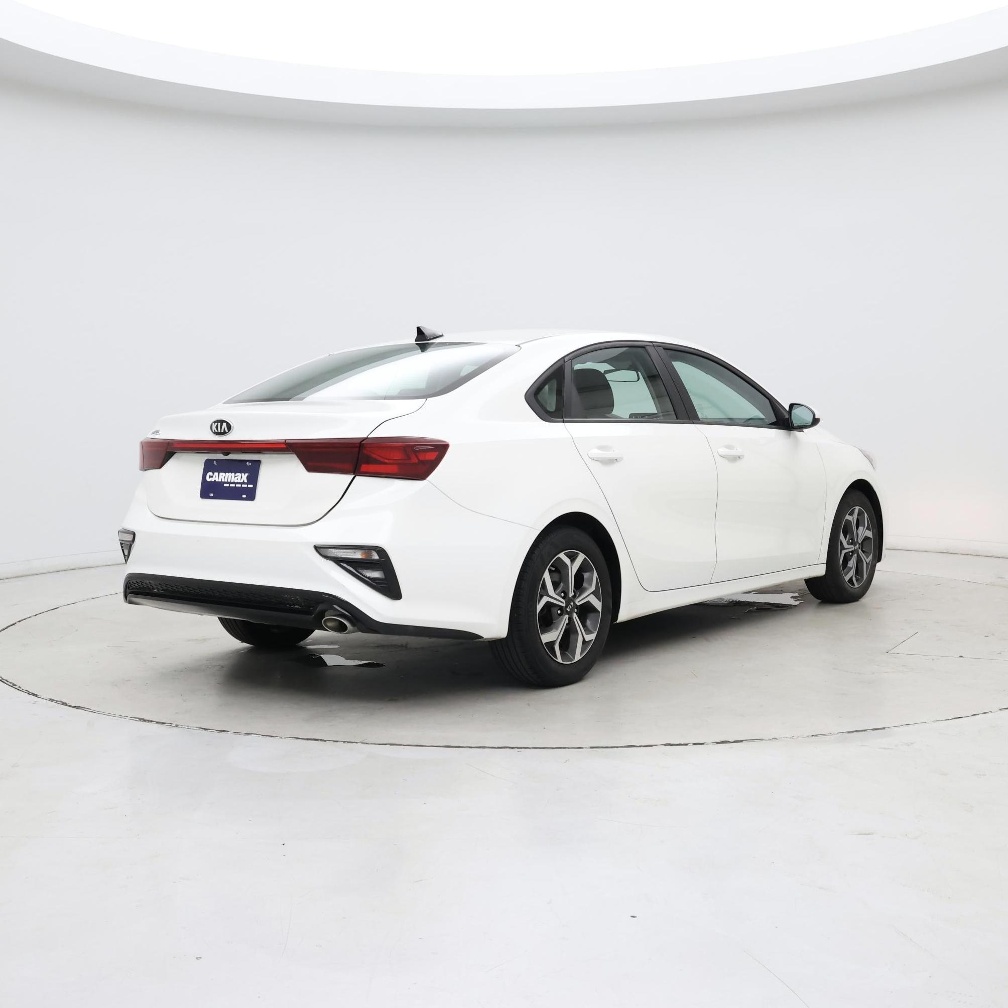 Thumbnail: 2021 Kia Forte - 8