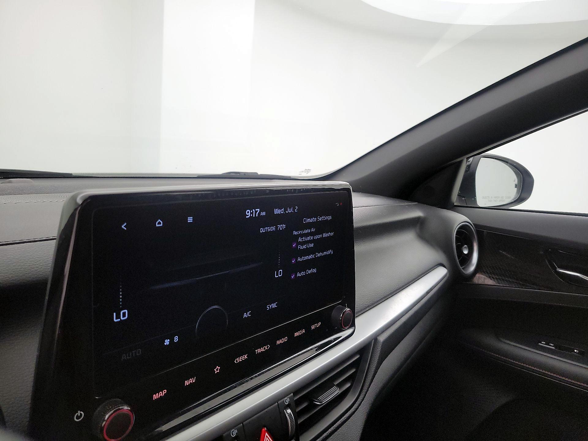 Thumbnail: 2023 Kia Forte - 17