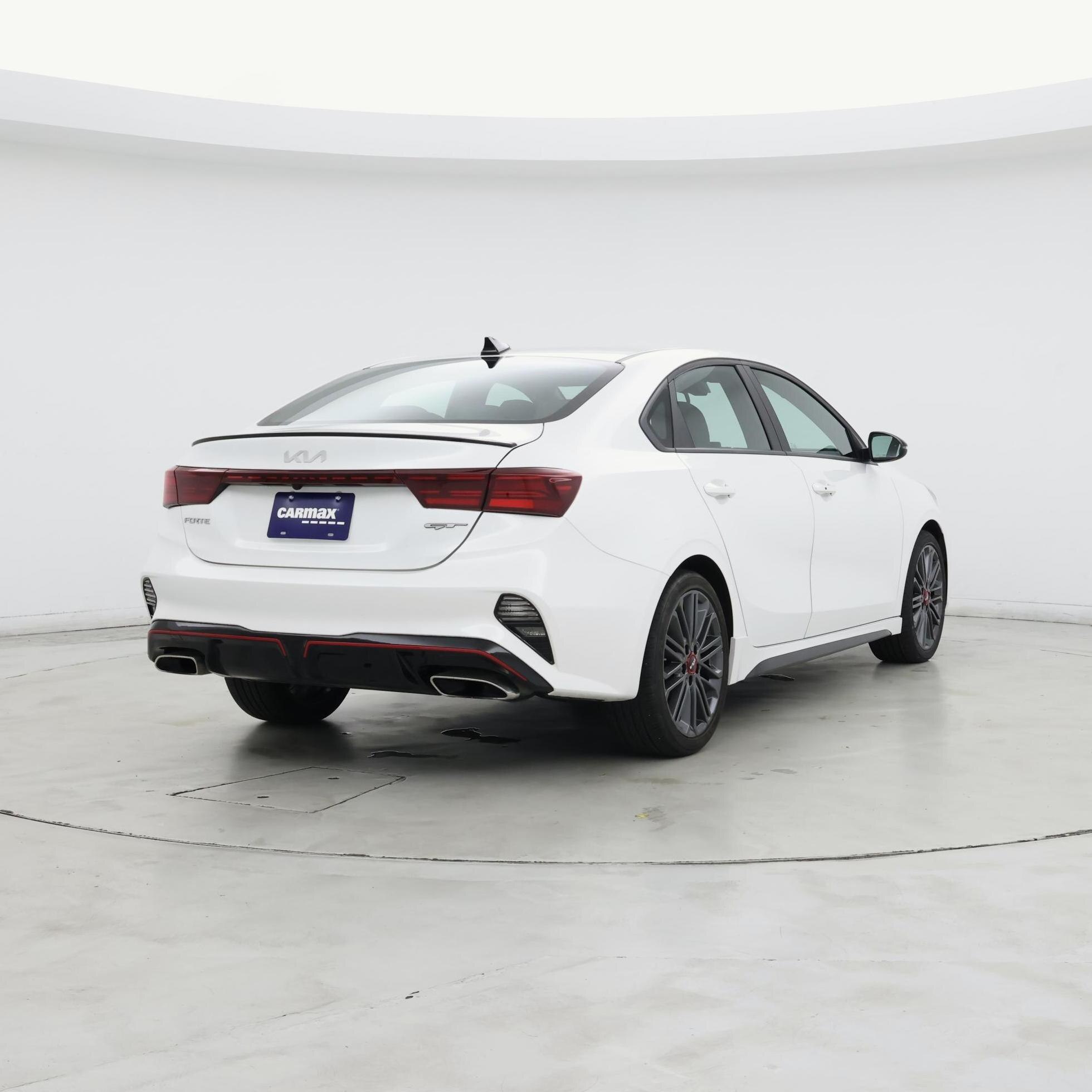 Thumbnail: 2023 Kia Forte - 8