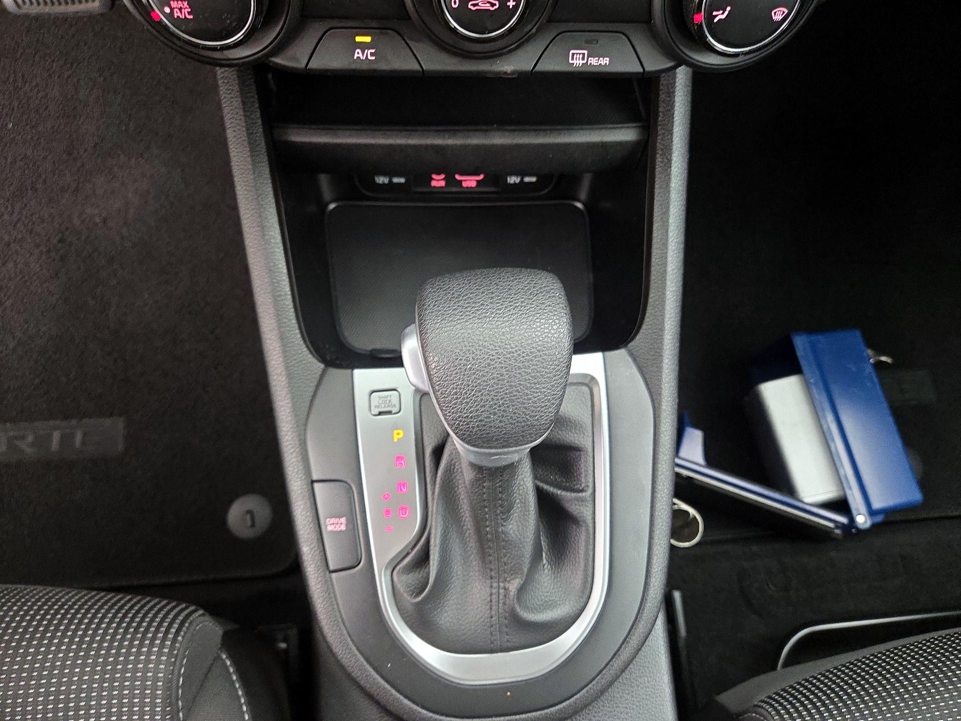 Thumbnail: 2020 Kia Forte - 17